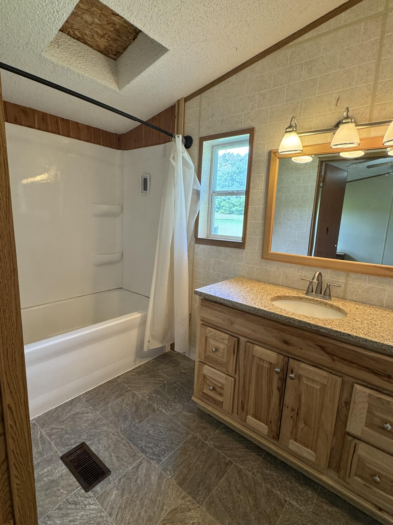 760 170th Avenue Property Photo 12
