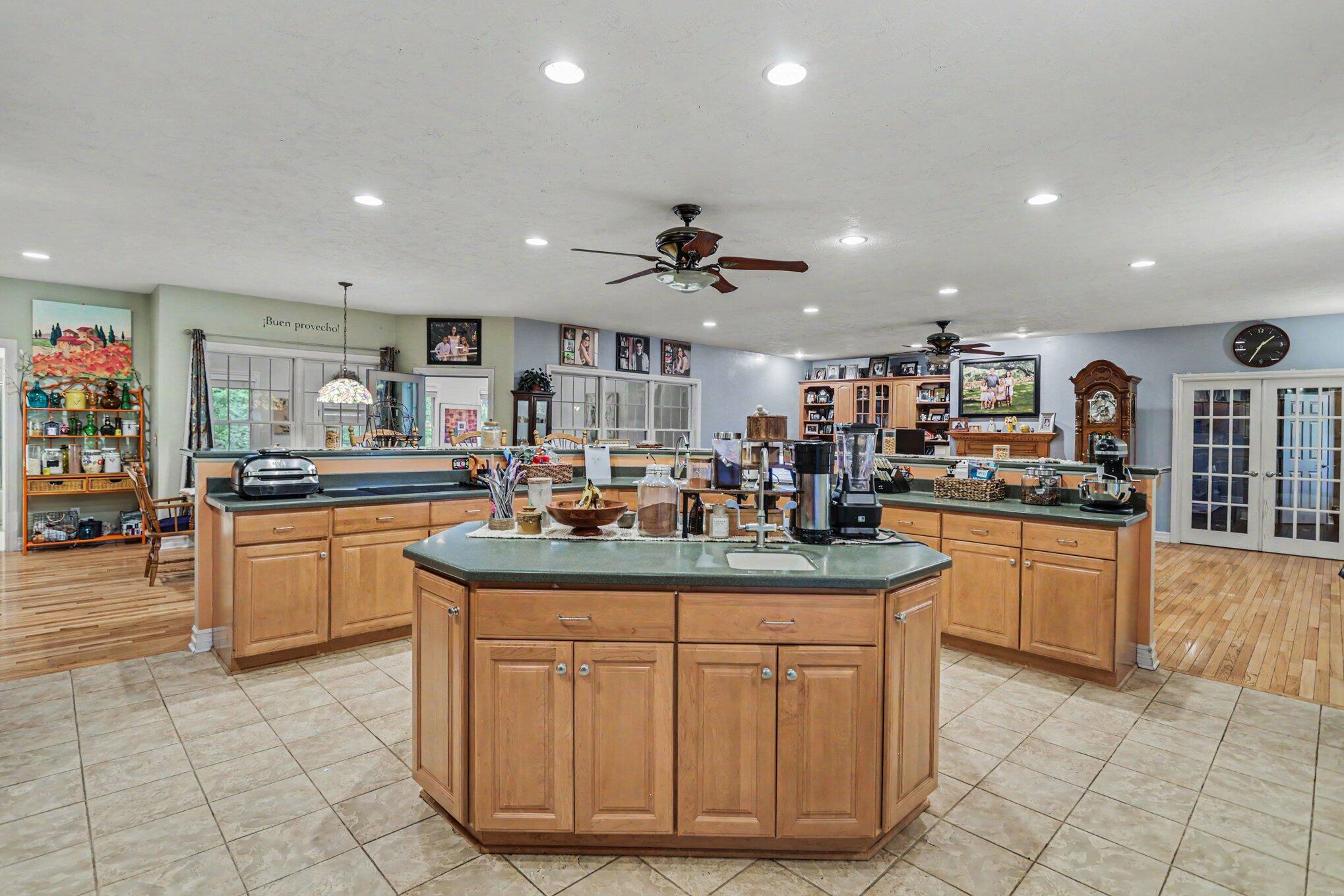17830 Victors Lane Property Photo 8