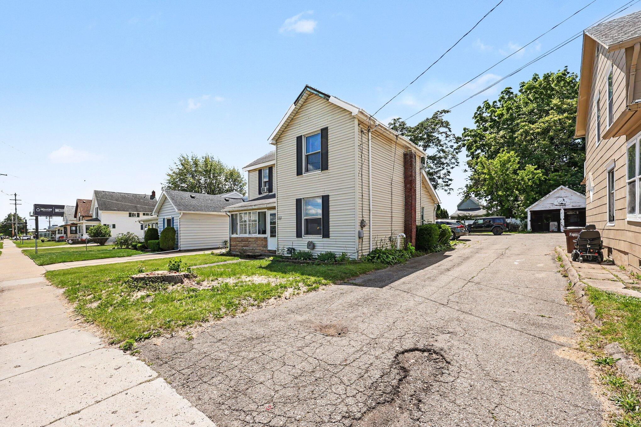 1024 Cooper Street Property Photo 3