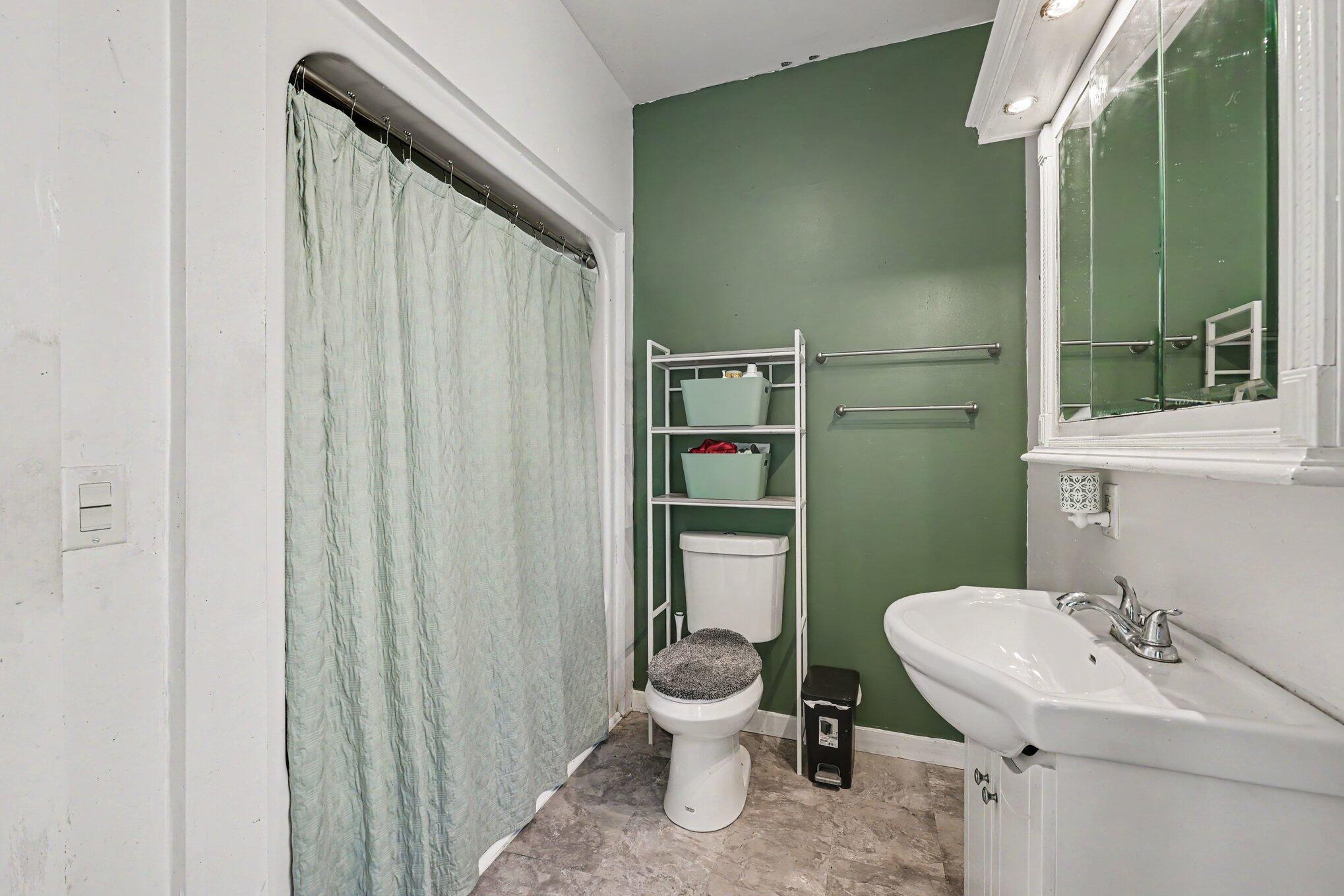 1024 Cooper Street Property Photo 10