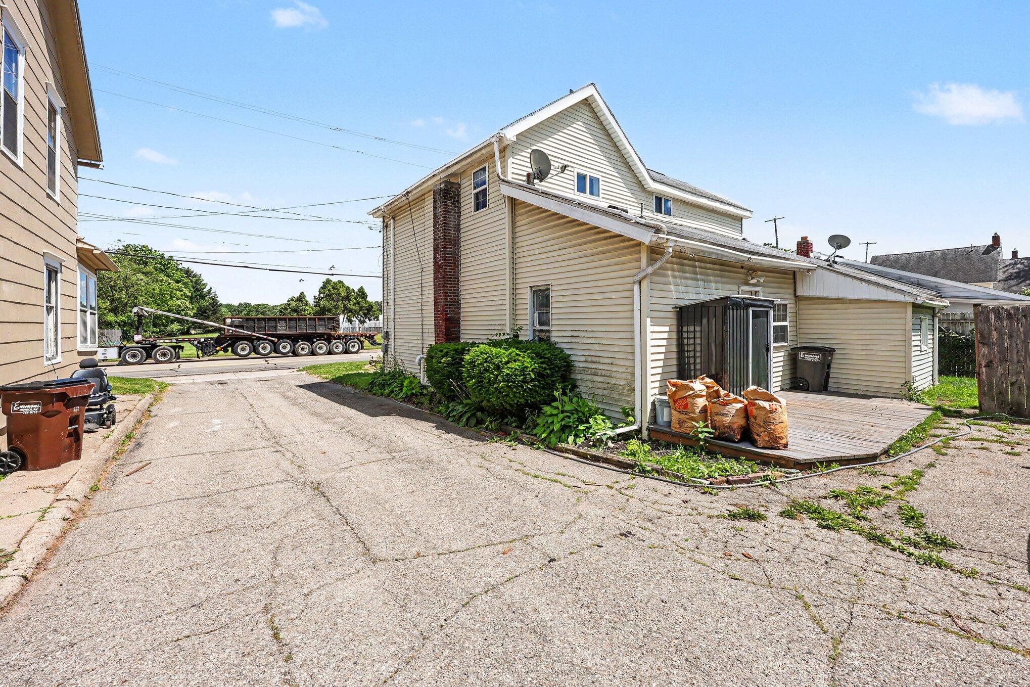 1024 Cooper Street Property Photo 14