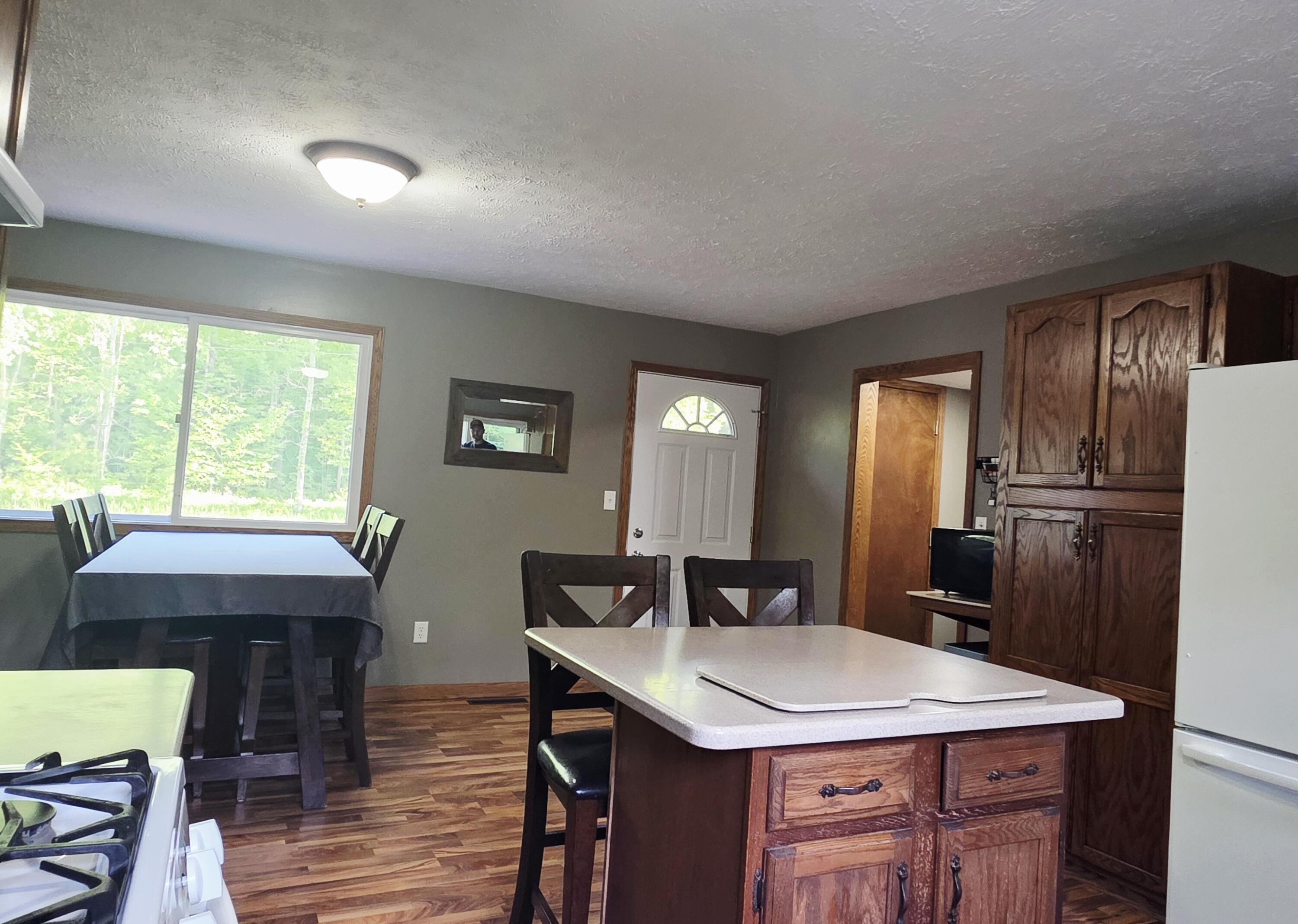 2790 W Wing Road Property Photo 15