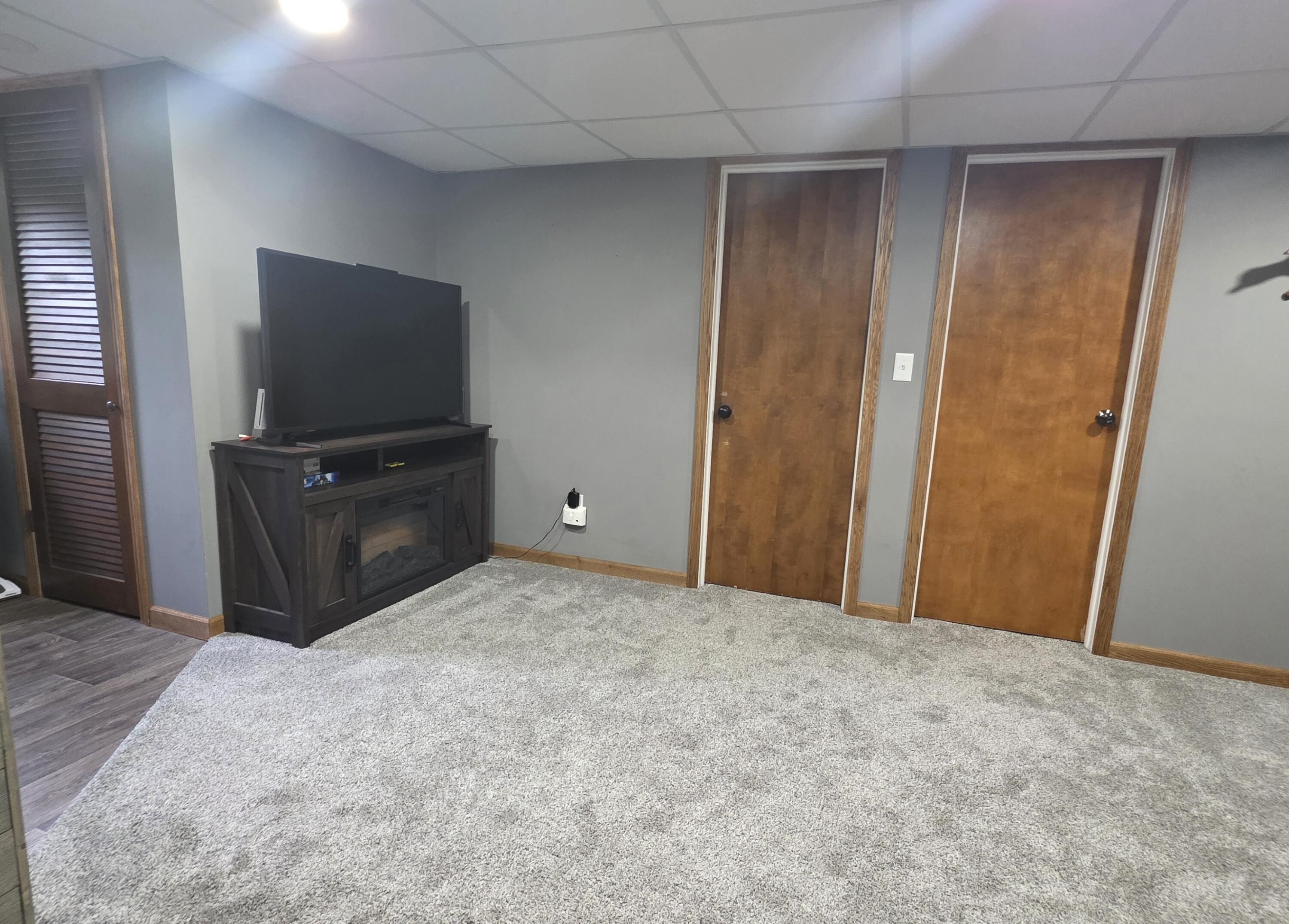2790 W Wing Road Property Photo 32