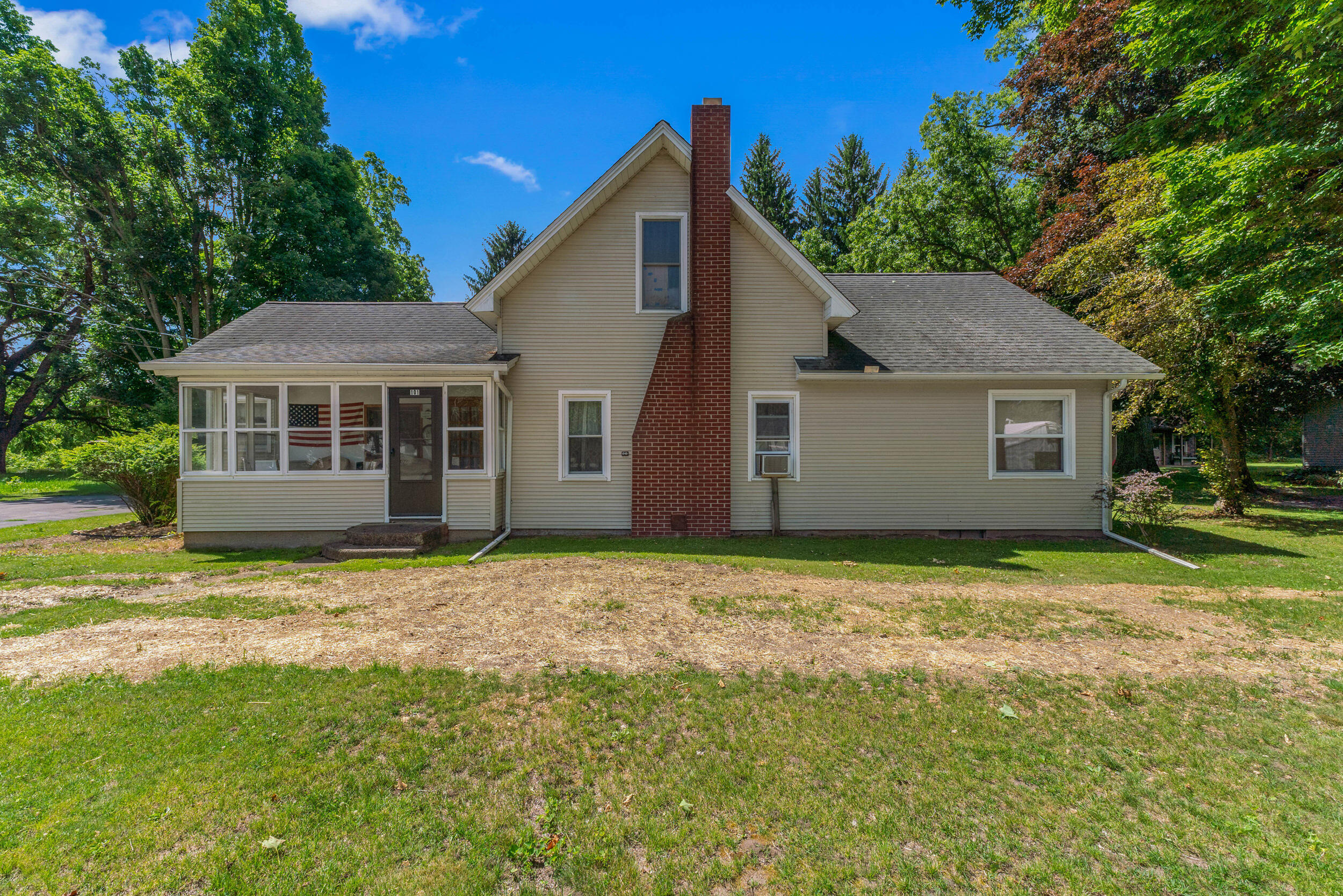 101 Hanover Court Property Photo 3