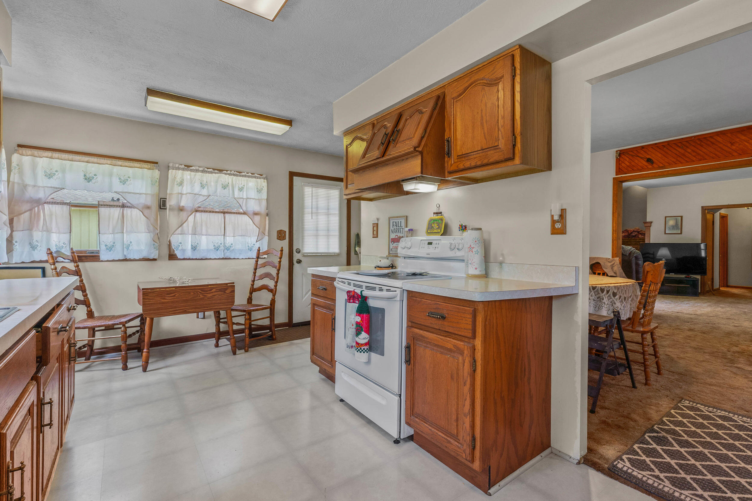 101 Hanover Court Property Photo 25