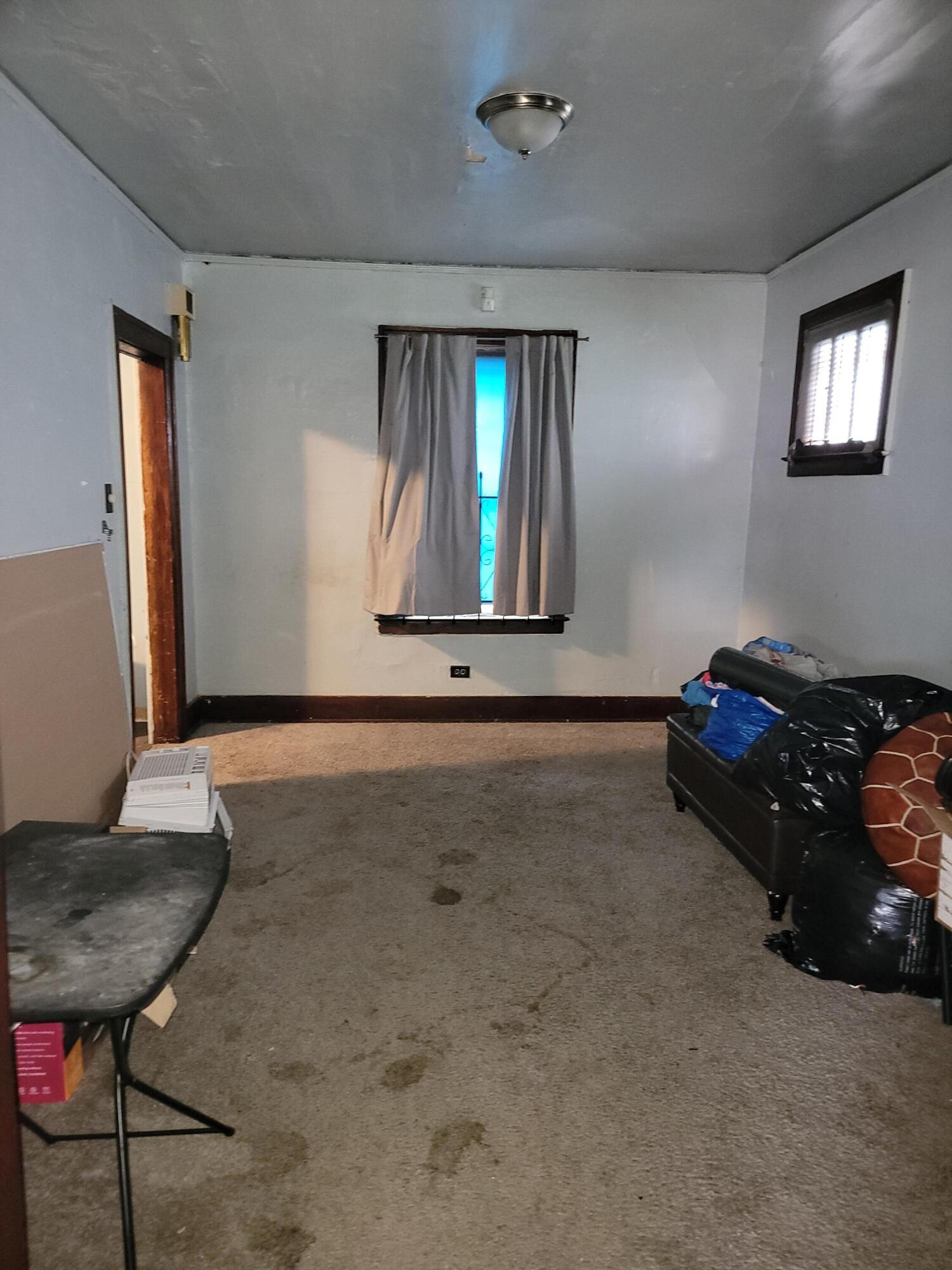 5545 Pacific Avenue Property Photo 4