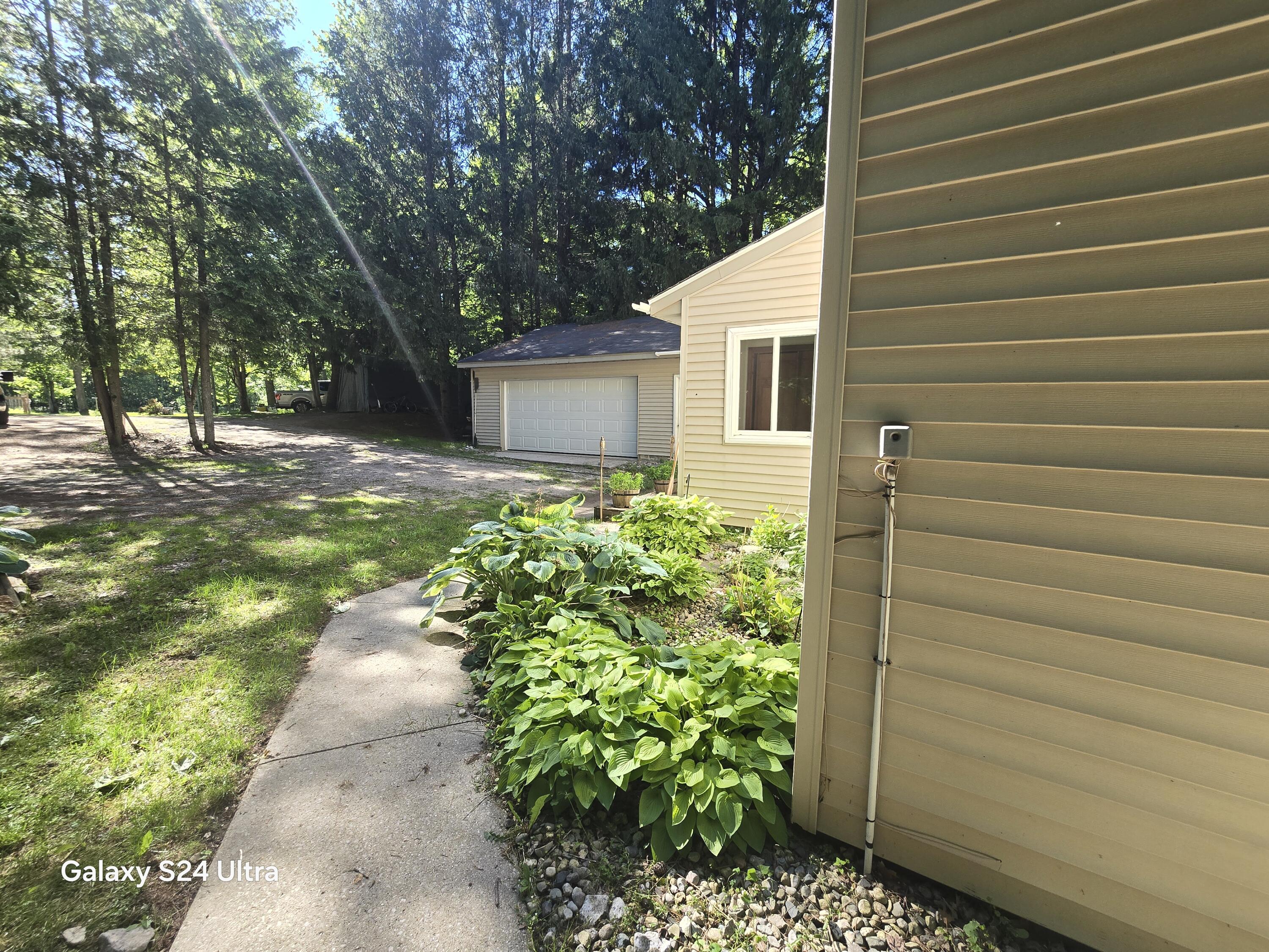 7455 Mcclellan Road Property Photo 4