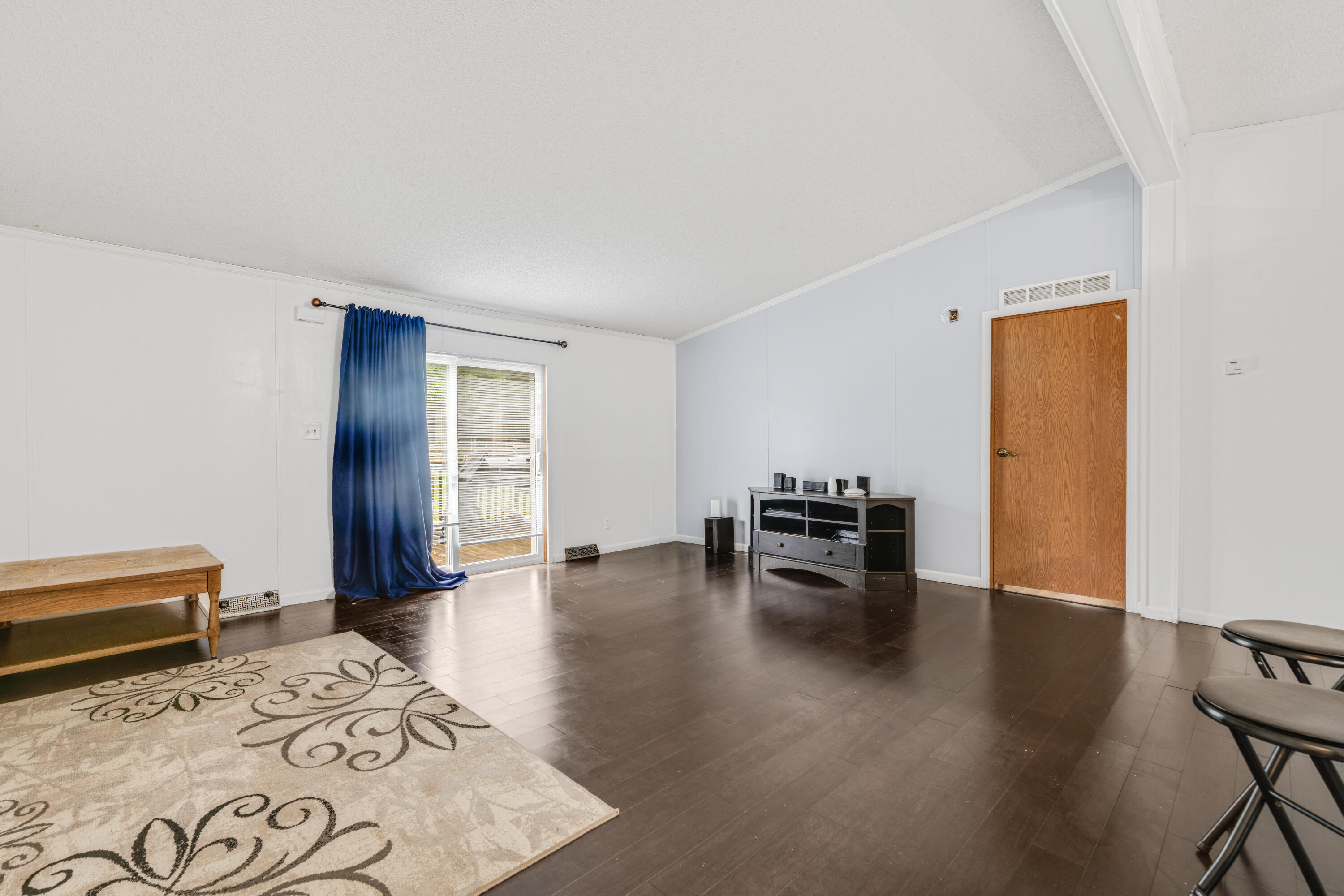 430 N Blue Creek Road Property Photo 9