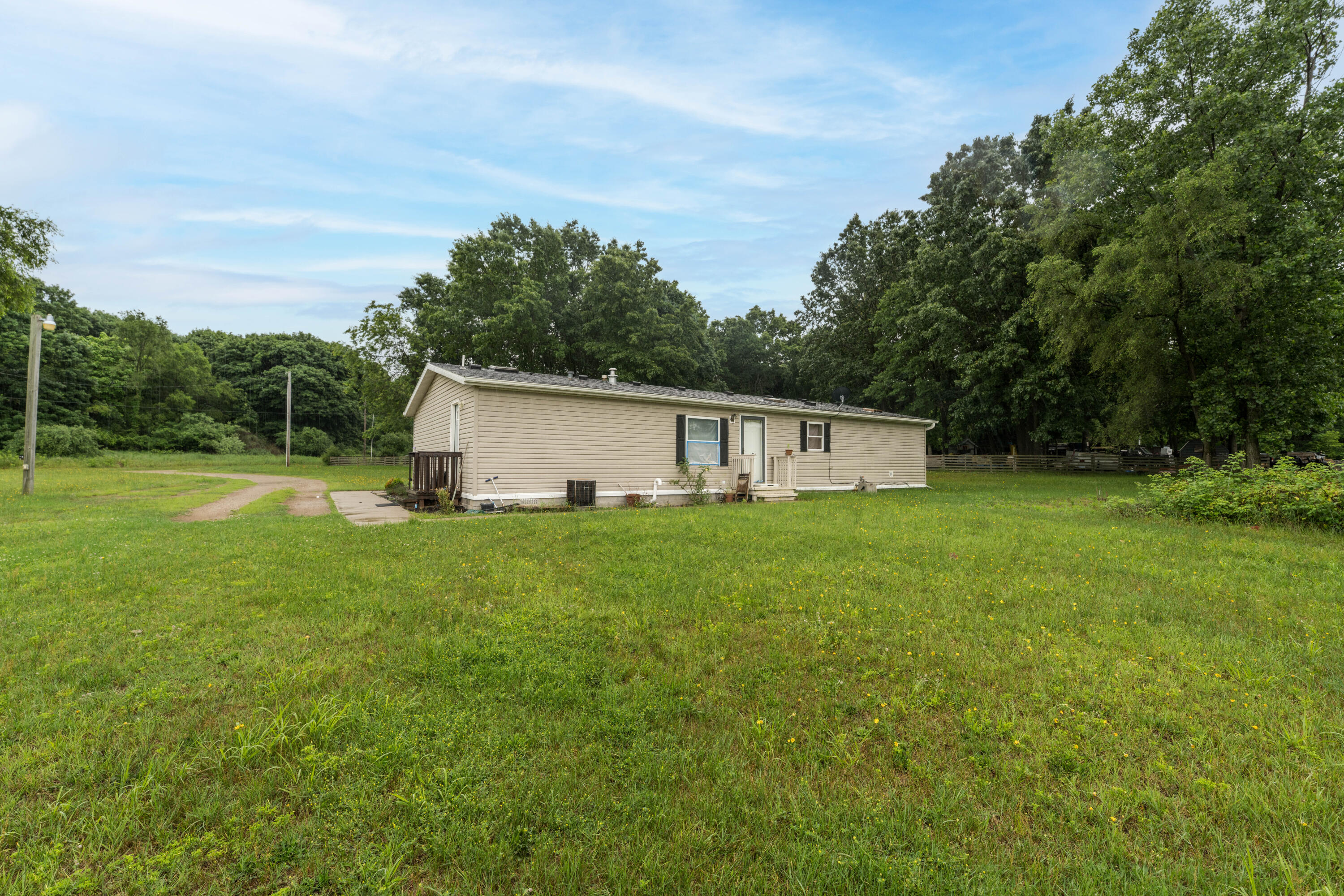 430 N Blue Creek Road Property Photo 19
