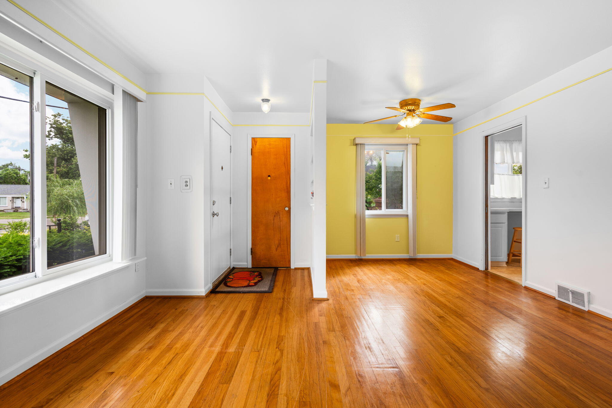 29919 Spring Arbor Drive Property Photo 12