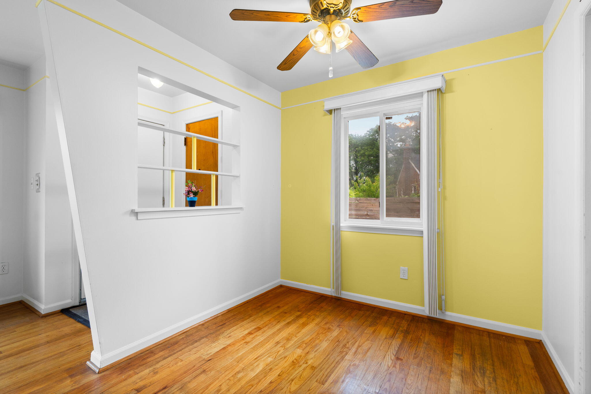 29919 Spring Arbor Drive Property Photo 14