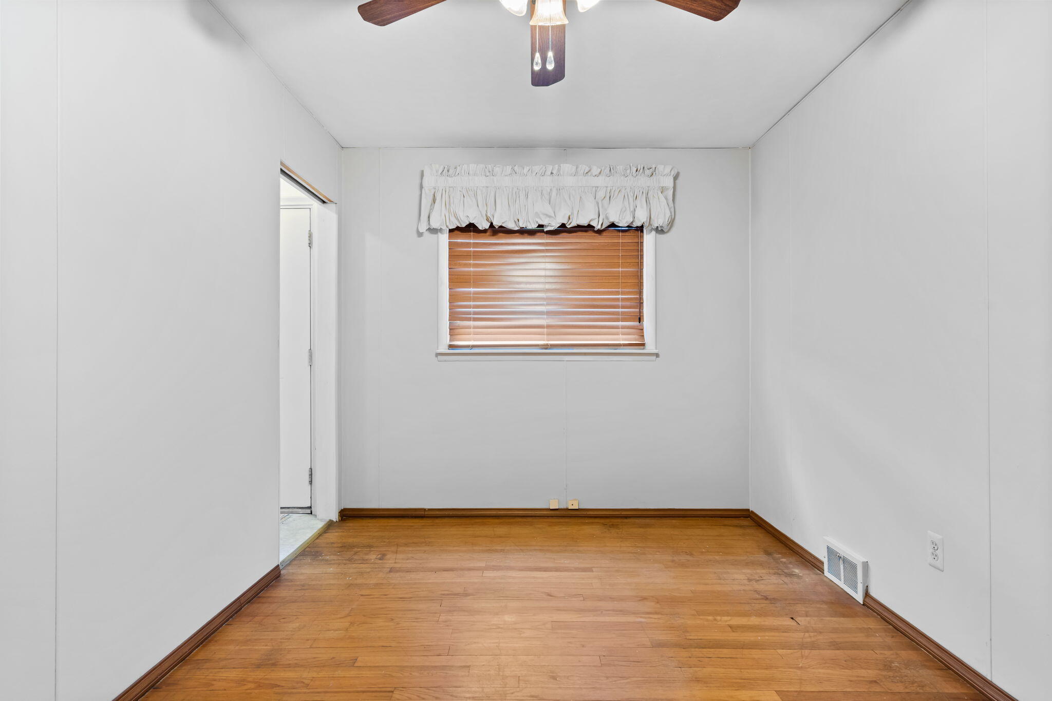 29919 Spring Arbor Drive Property Photo 30