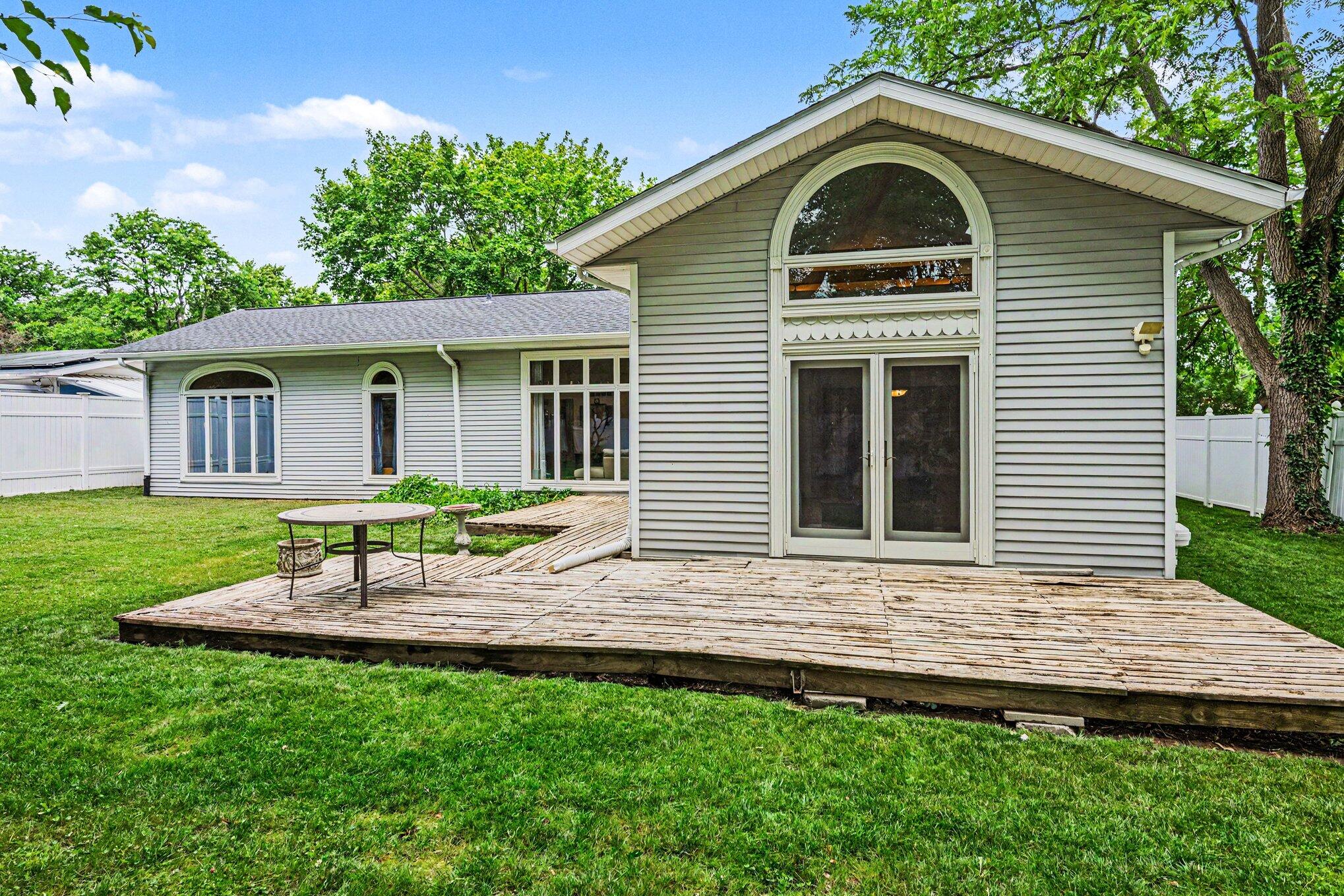 3923 Devonshire Avenue Property Photo 20