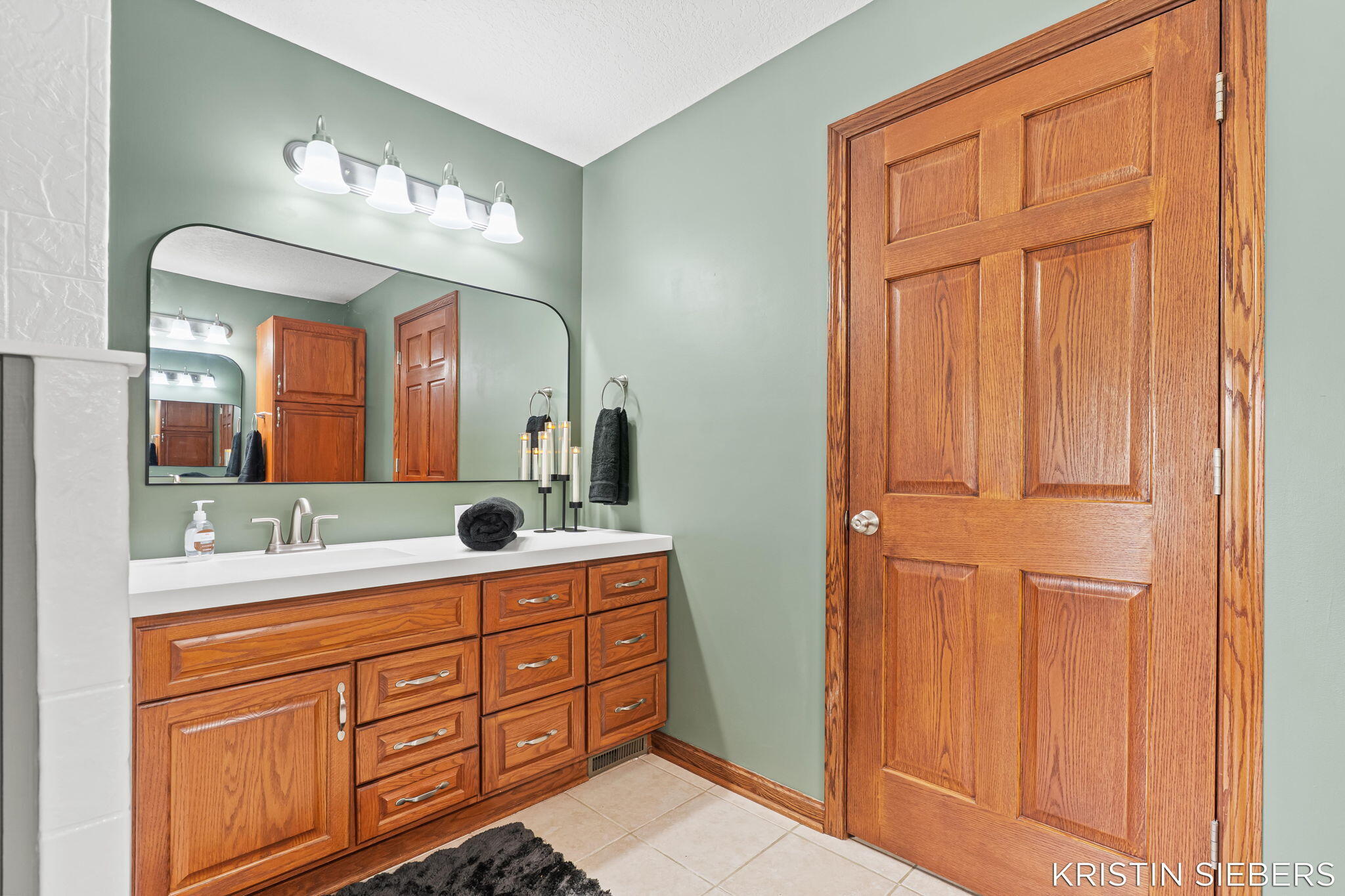 9760 Jade Drive Property Photo 28