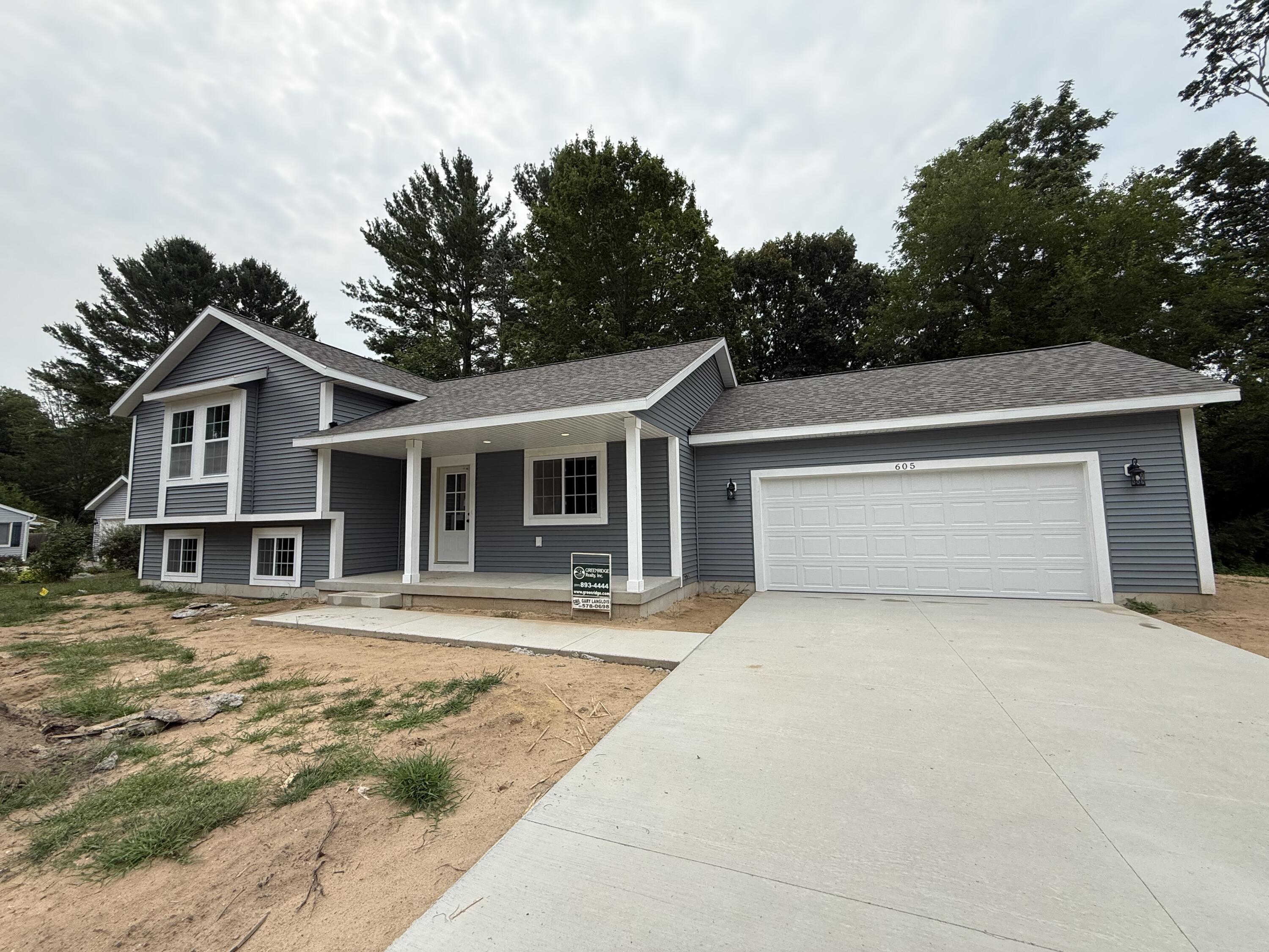 605 Spring Street Property Photo 2