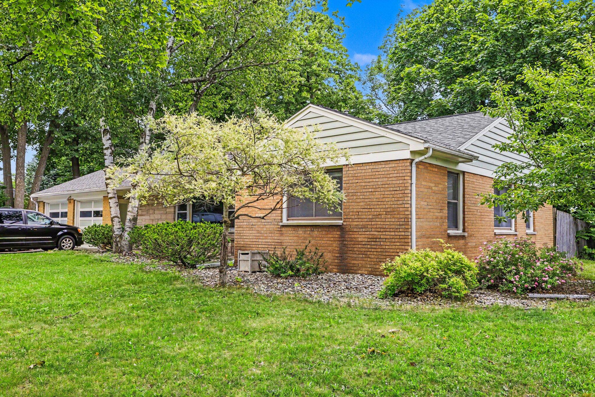 1021 Farrell Avenue Property Photo 3