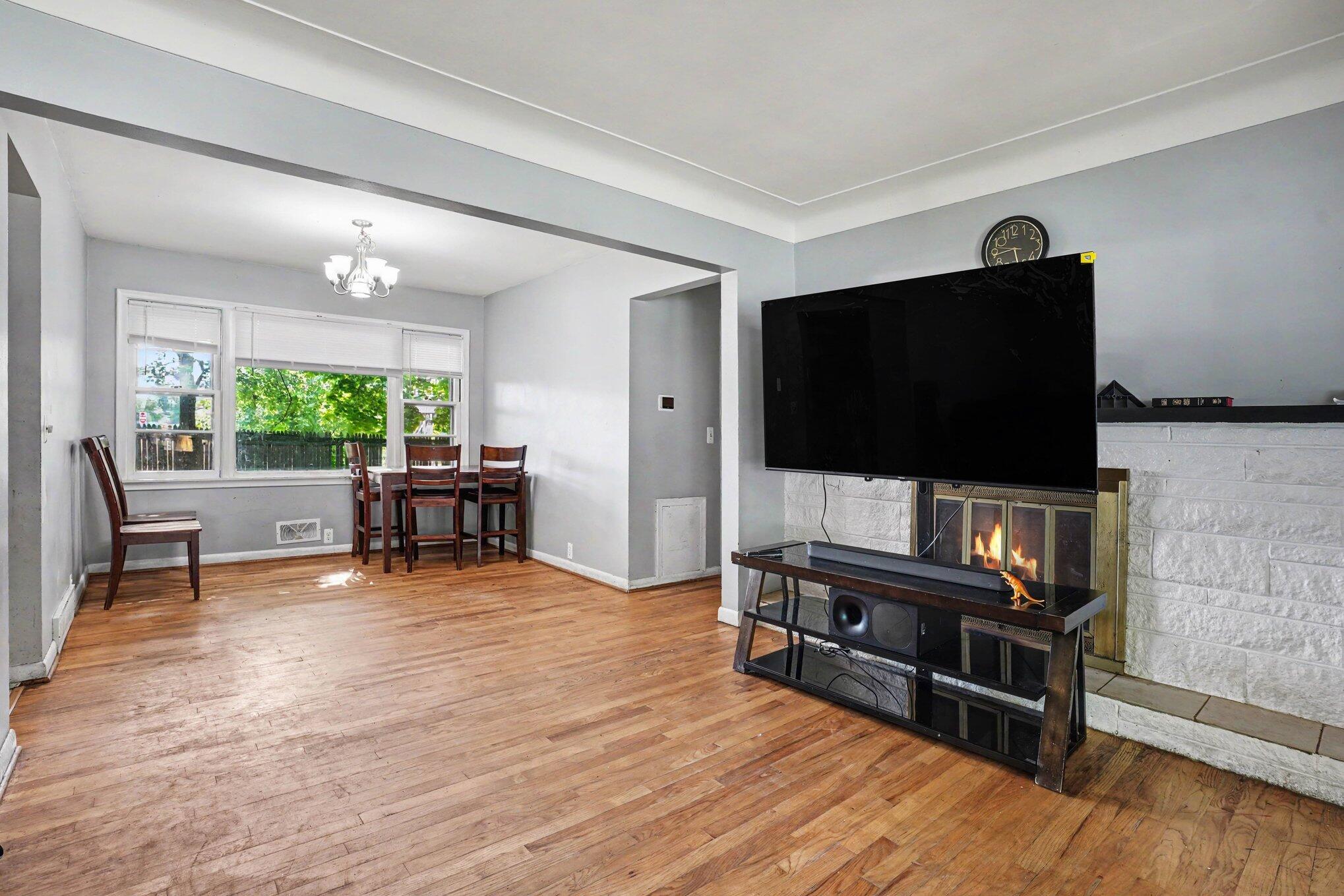 1021 Farrell Avenue Property Photo 6
