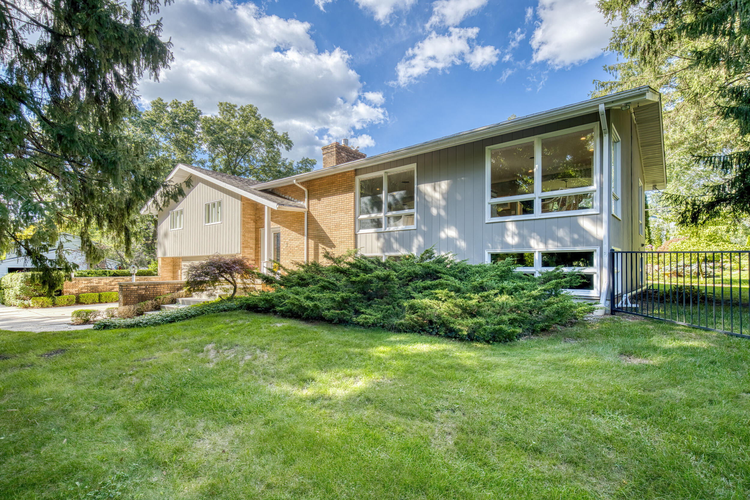3600 Hendee Road Property Photo 1