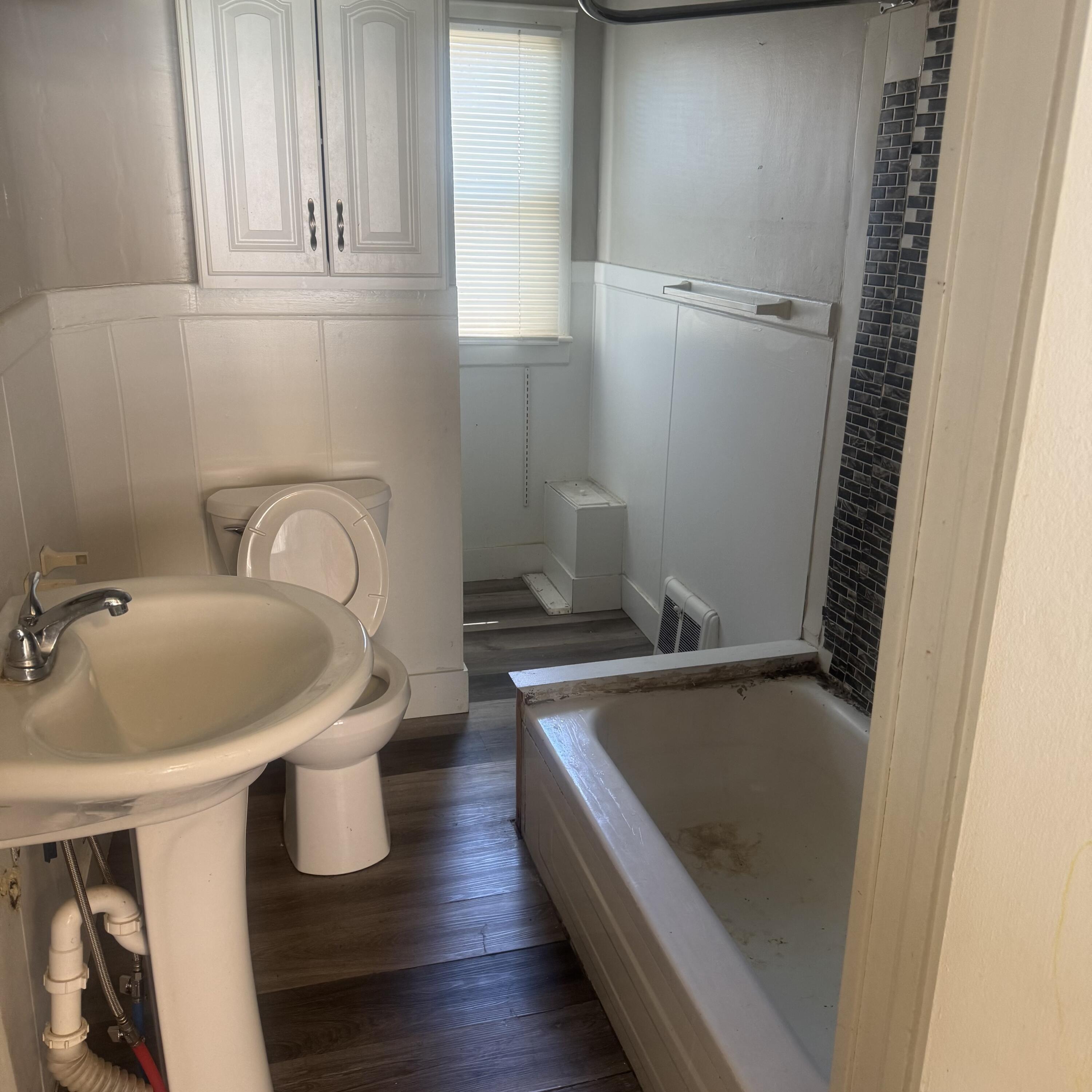 768 Hill Avenue Property Photo 7