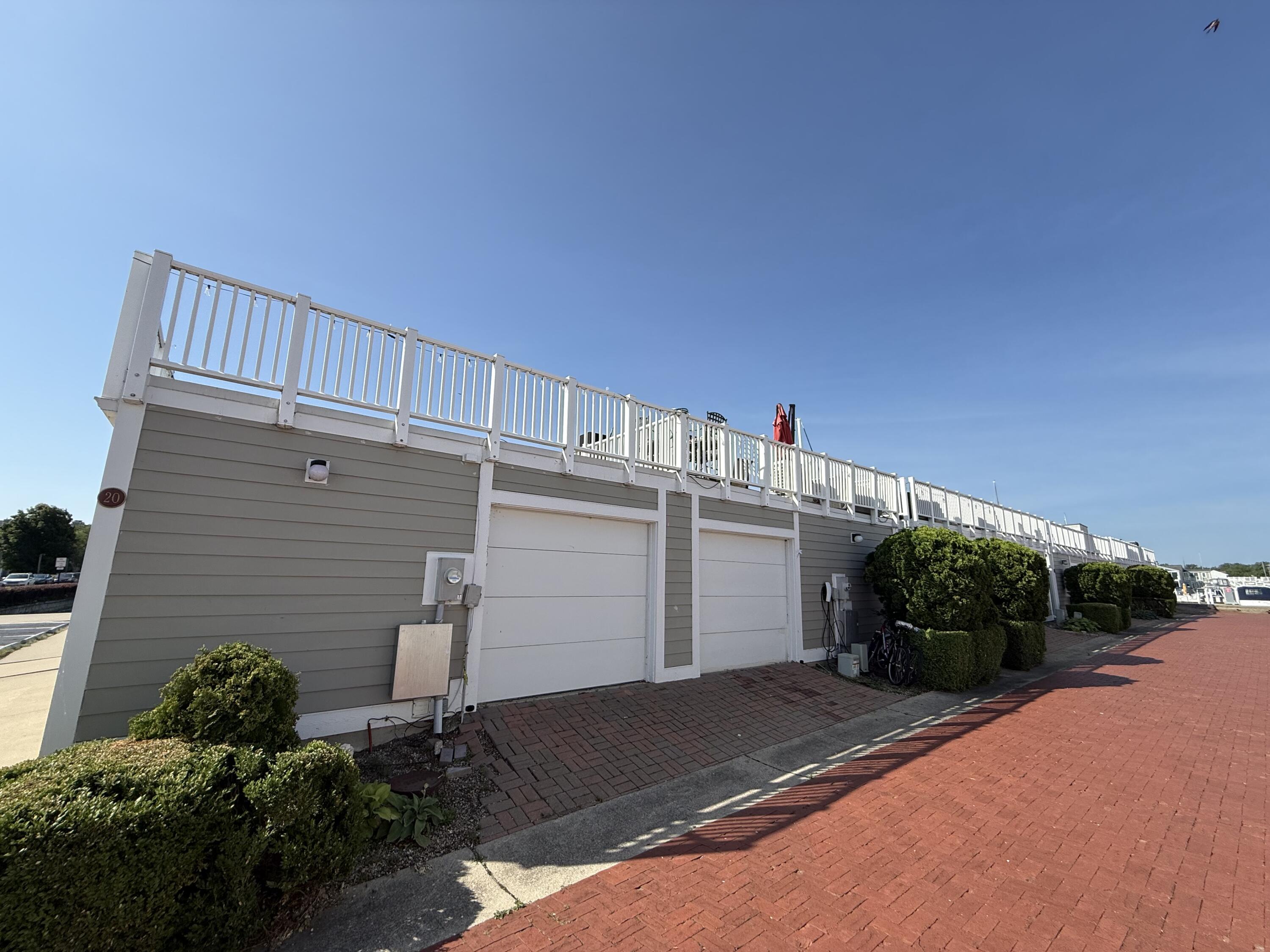 19 Lighthouse Point Property Photo 2
