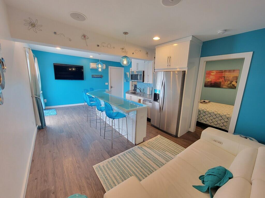 19 Lighthouse Point Property Photo 7