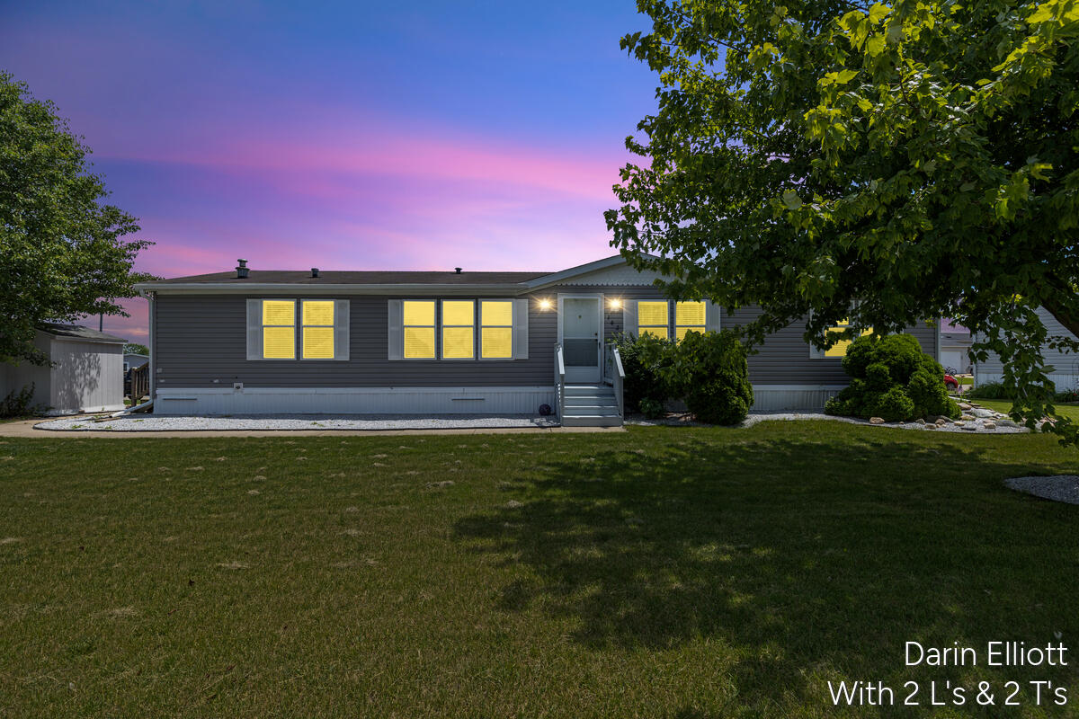 7204 E Grand River Ave Lot 142 Property Photo 4