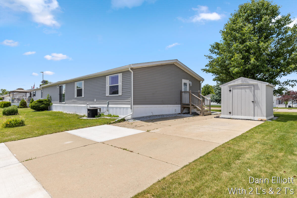 7204 E Grand River Ave Lot 142 Property Photo 30