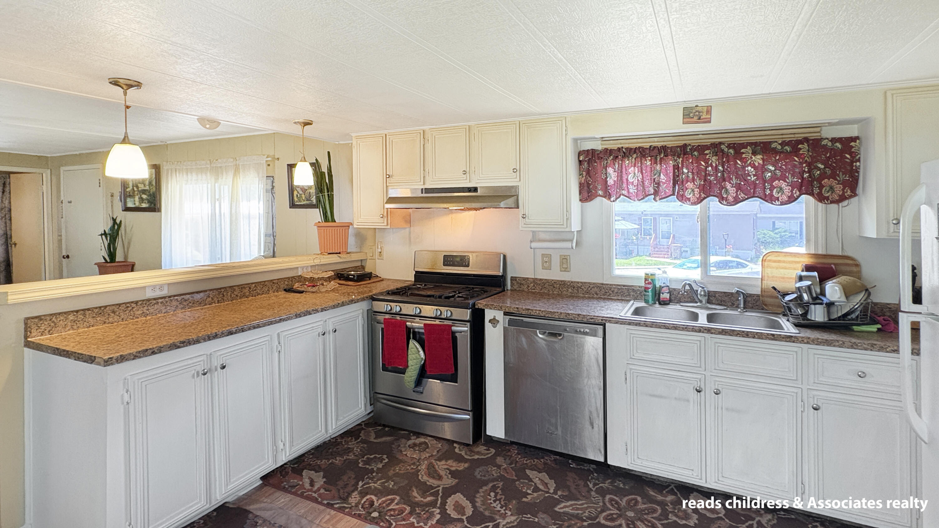 4443 Cedar Wood Street Ne Property Photo 4