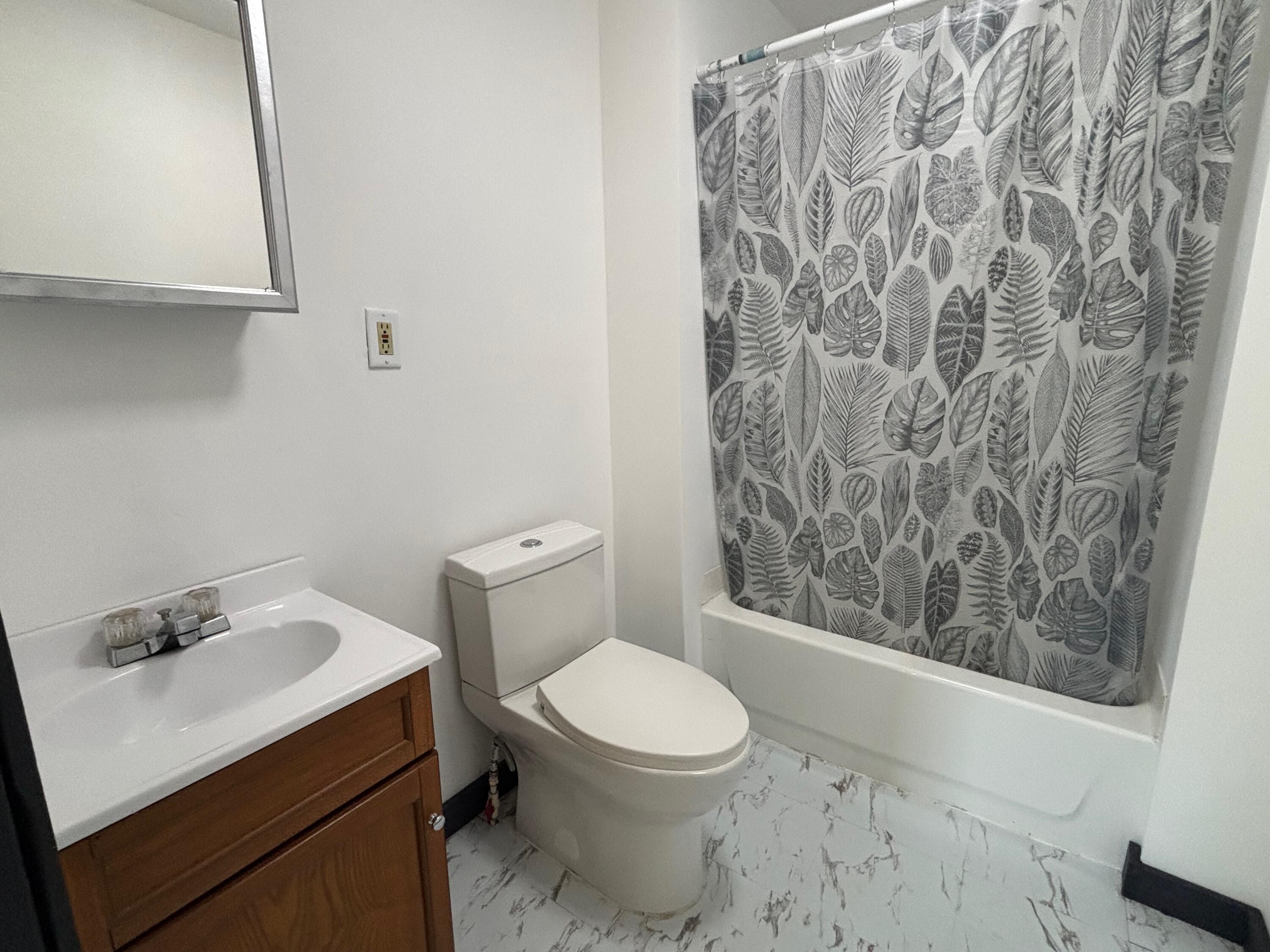 124 S Menes Street Property Photo 17