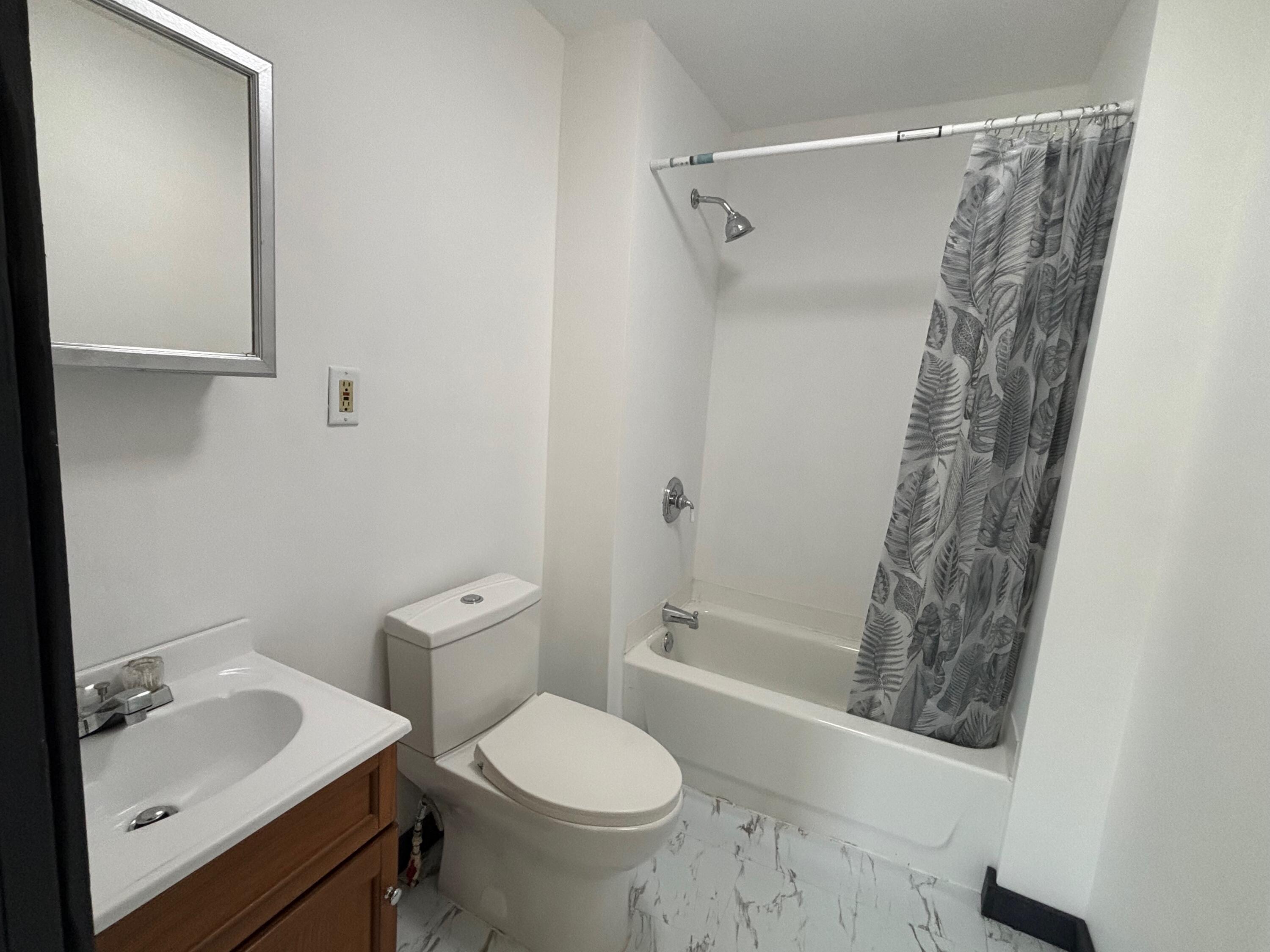 124 S Menes Street Property Photo 18