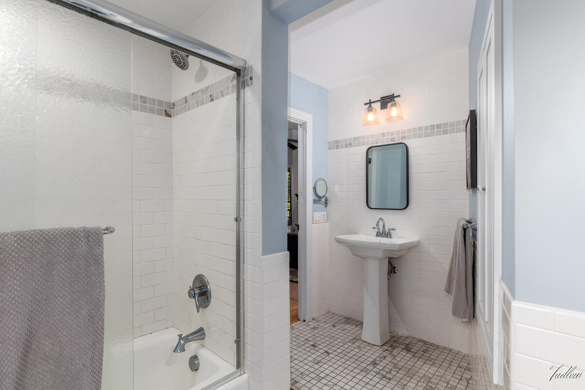34 S Spring Street Property Photo 29