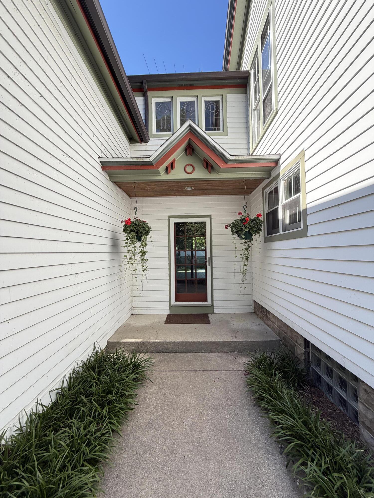 34 S Spring Street Property Photo 35