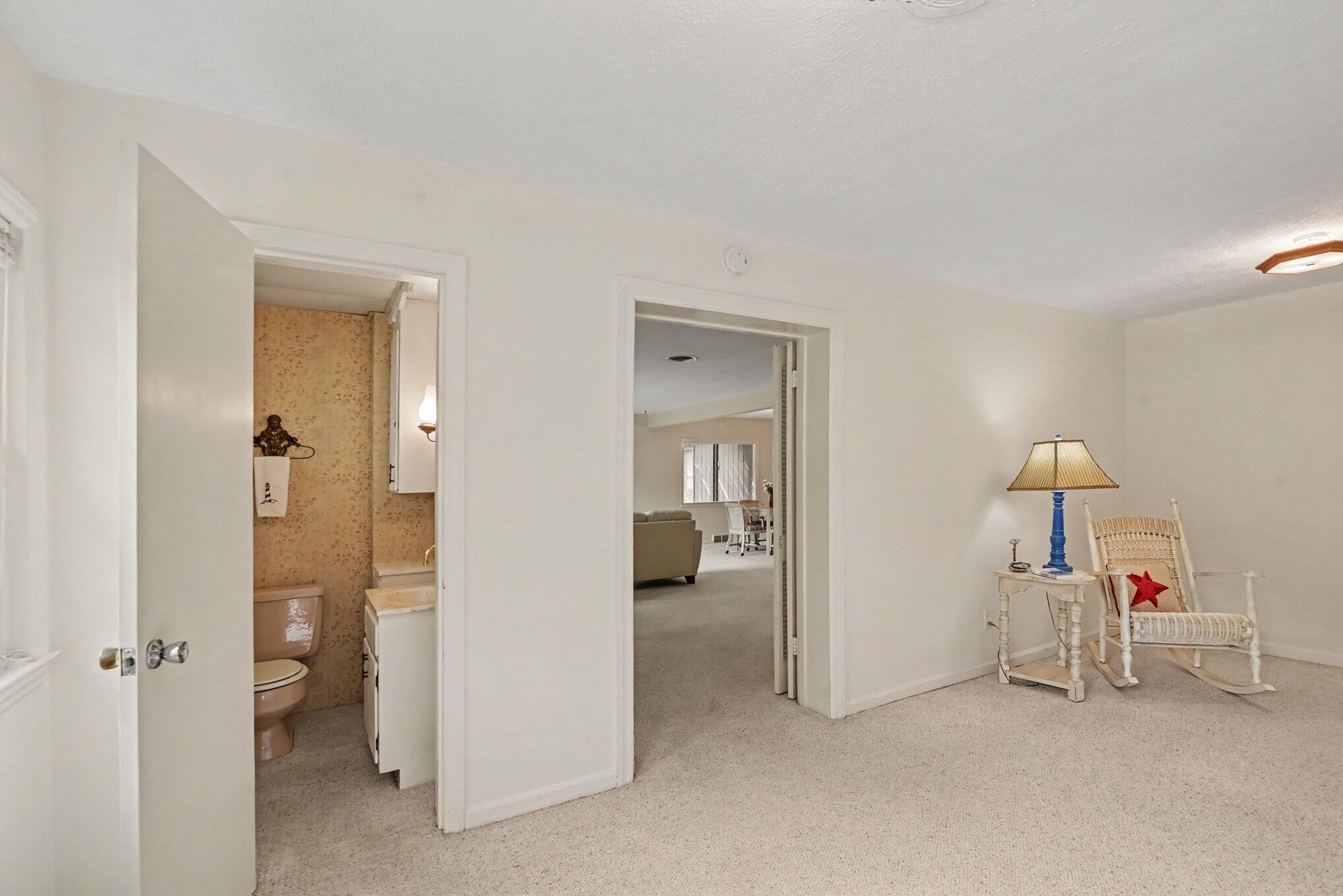 51 Pine Street Property Photo 25
