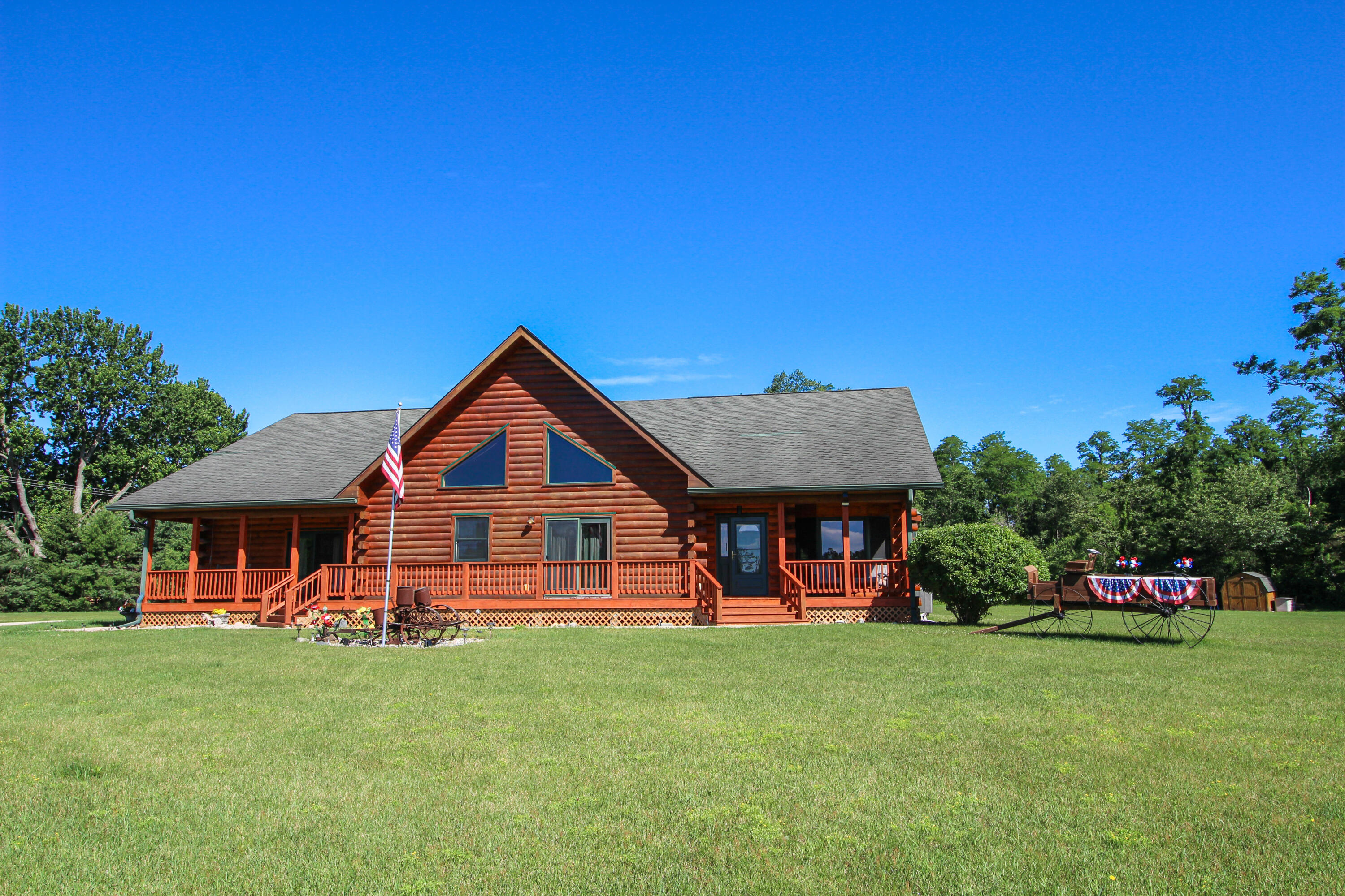 56664 Tanner Trail Property Photo 5