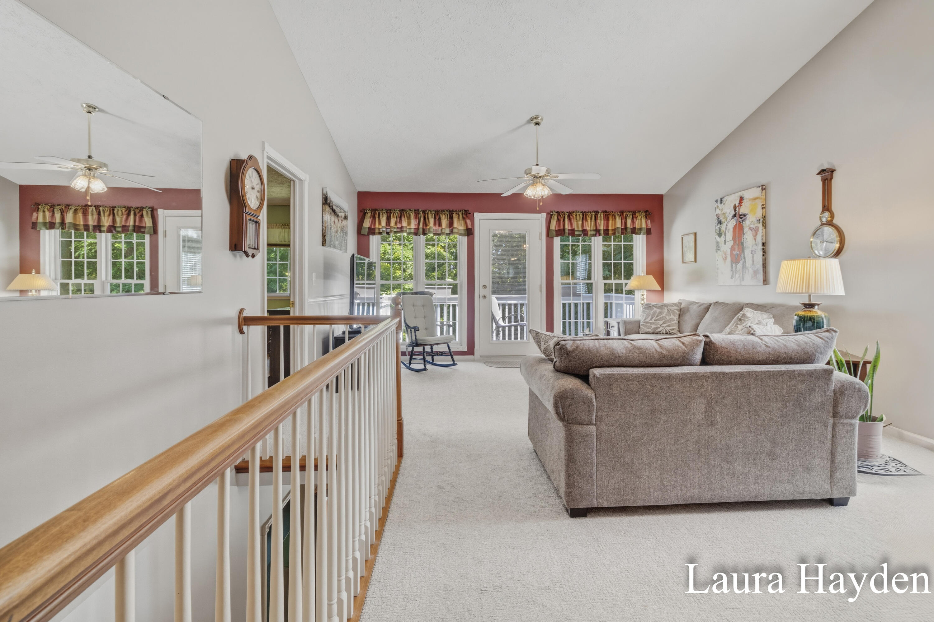 6880 Beechwood Drive Property Photo 4