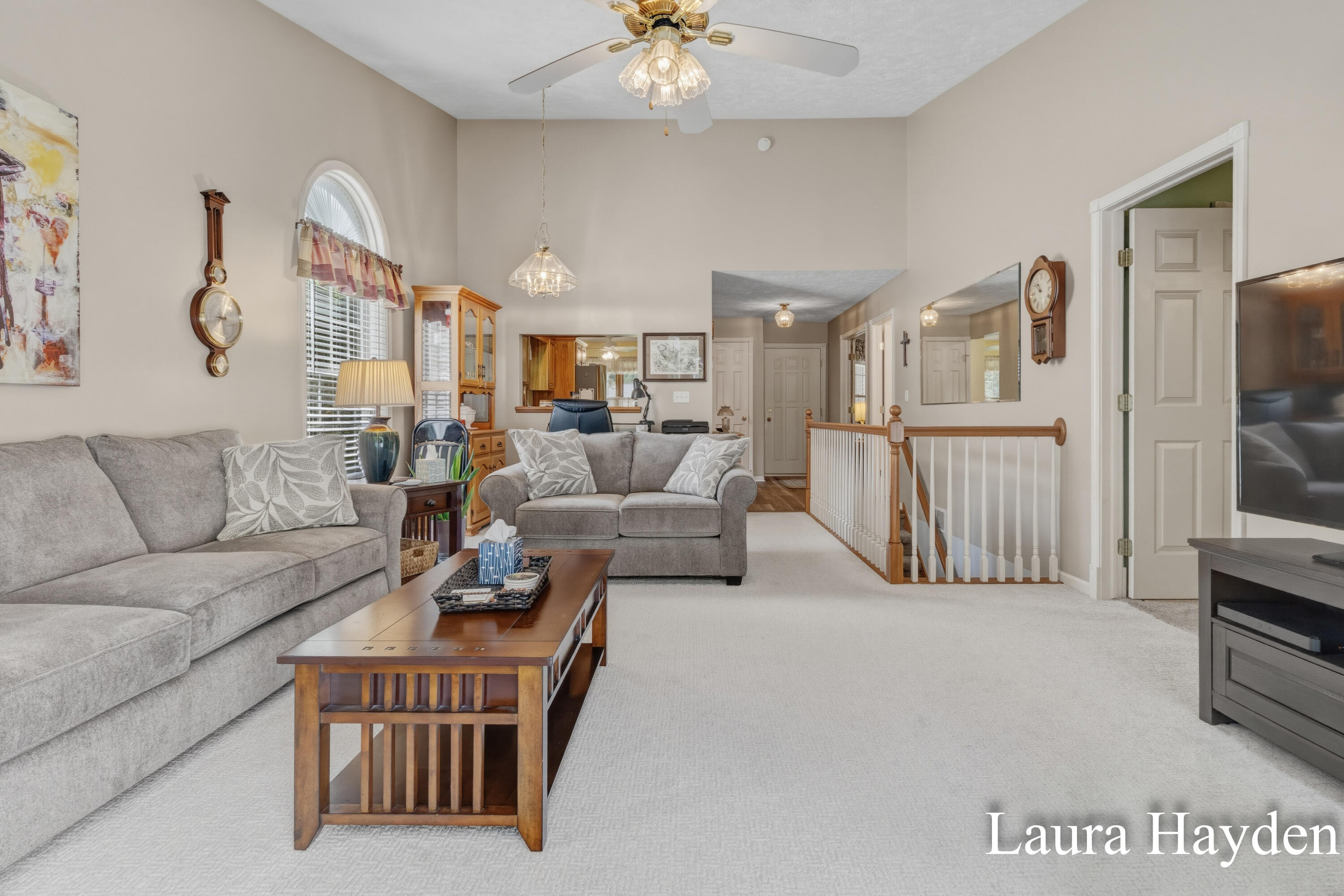 6880 Beechwood Drive Property Photo 6
