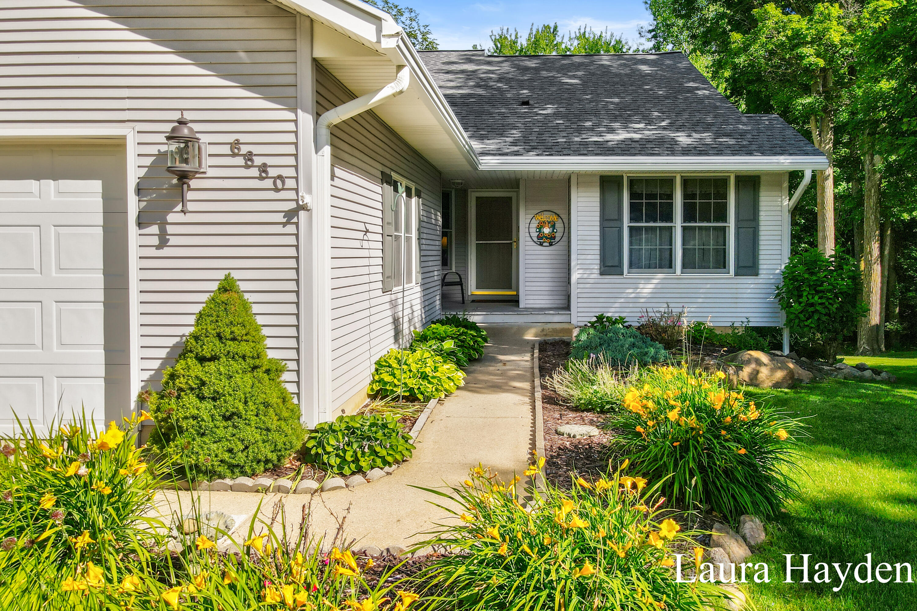 6880 Beechwood Drive Property Photo 10