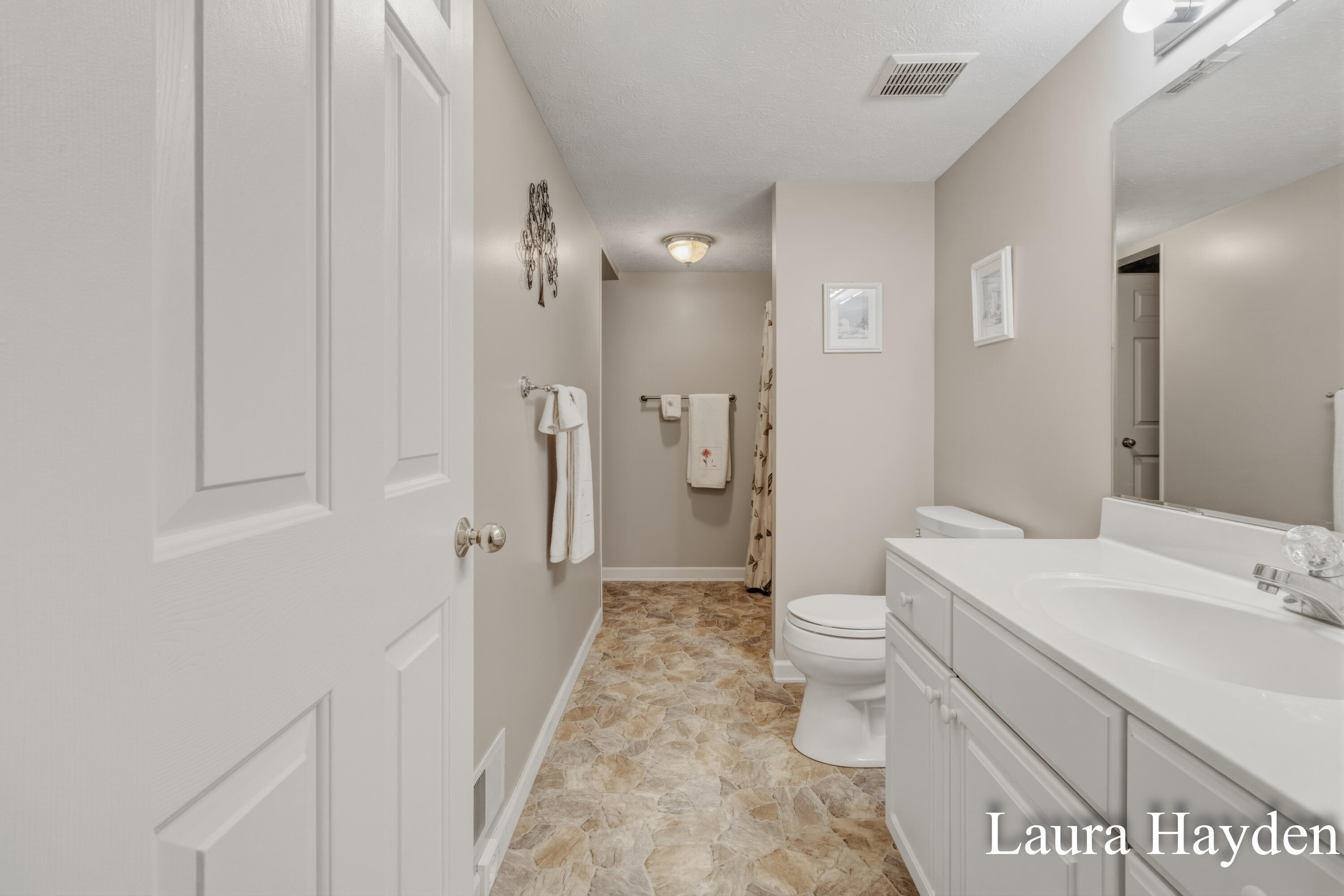 6880 Beechwood Drive Property Photo 40