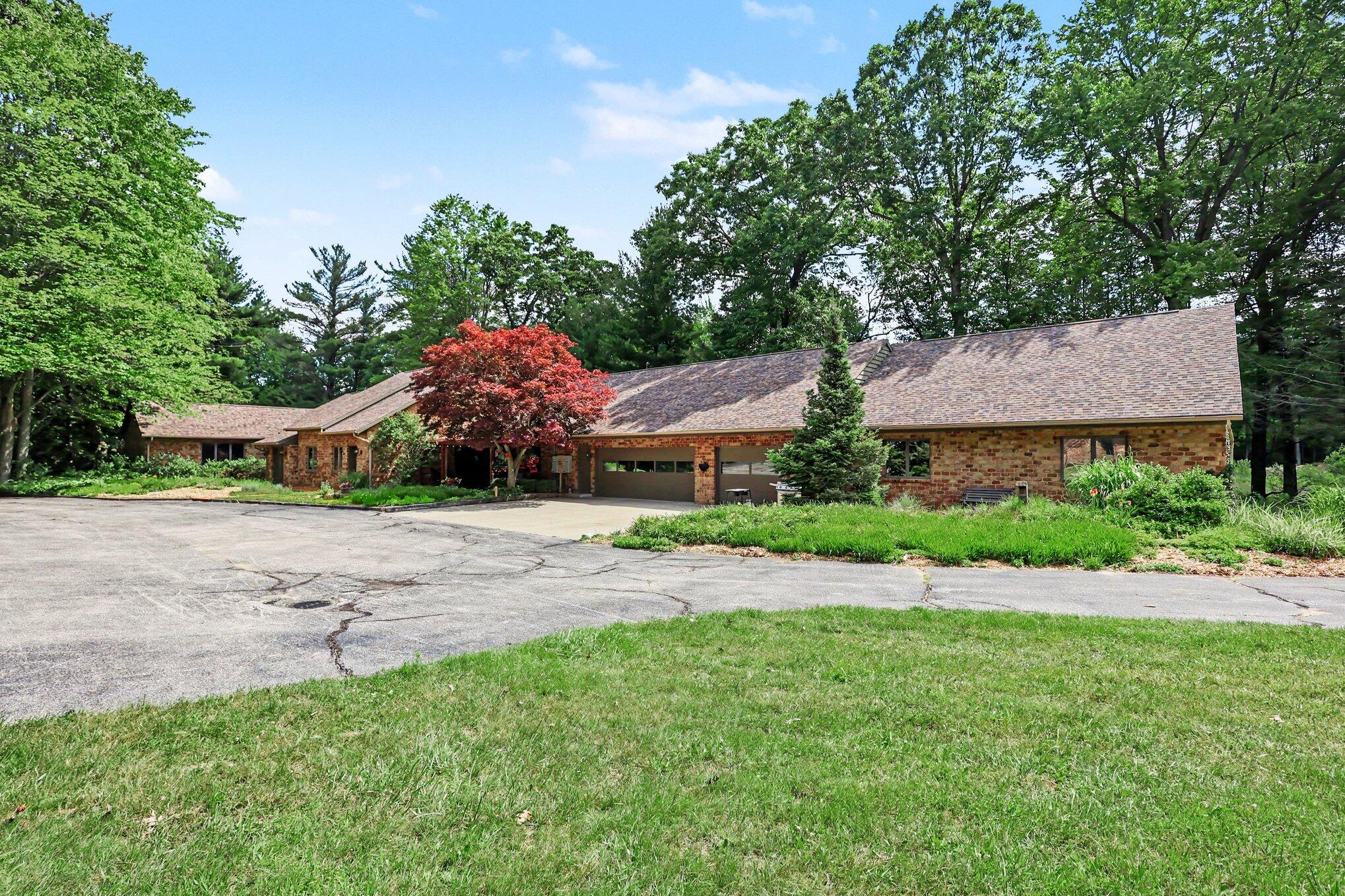 4191 E Fruitport Road Property Photo 5
