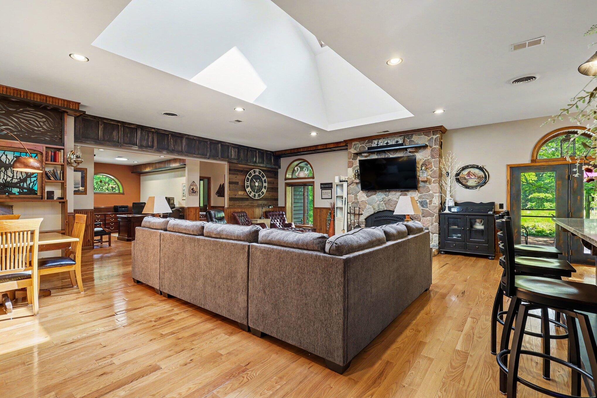 4191 E Fruitport Road Property Photo 11