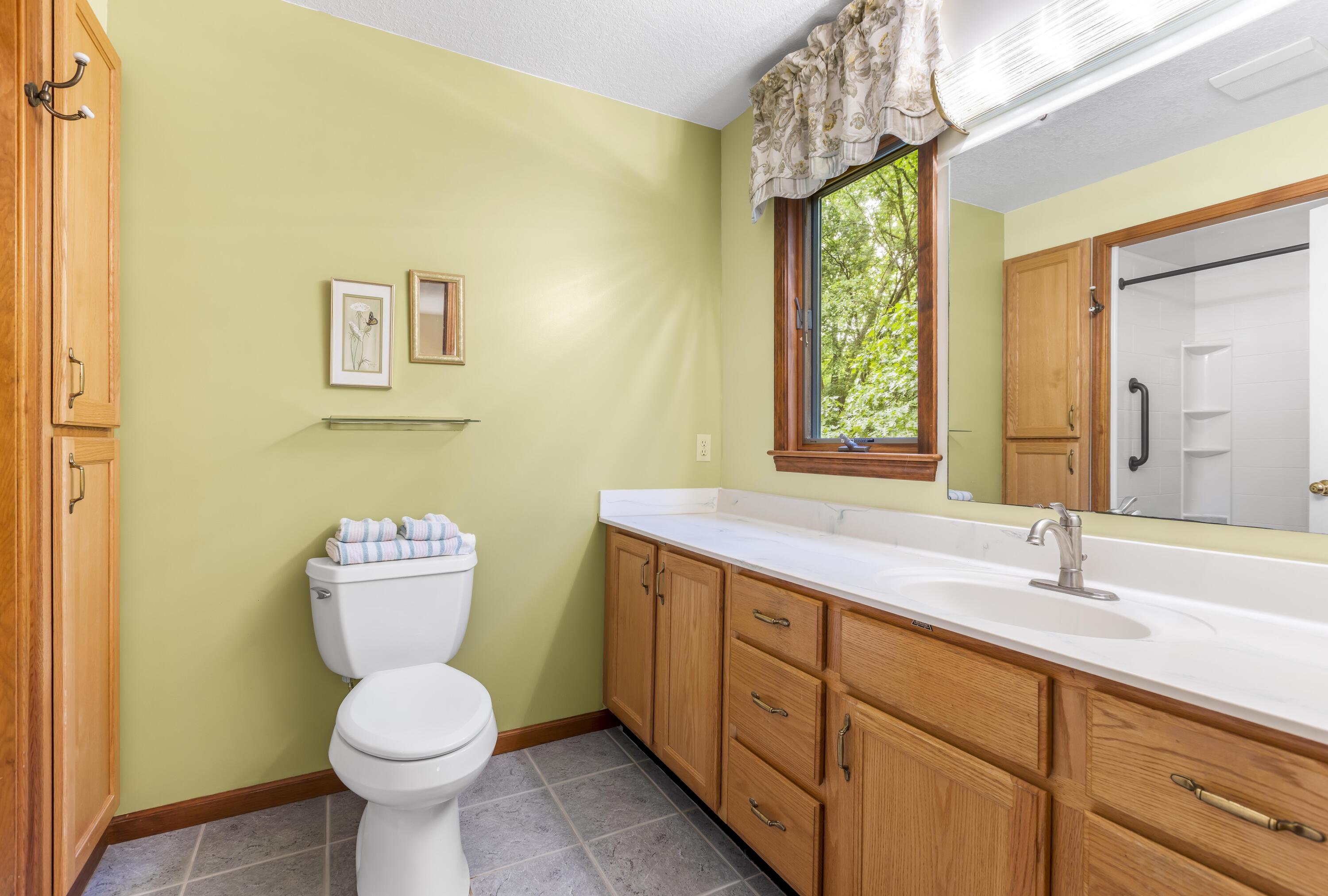 2900 Noon Road Property Photo 18