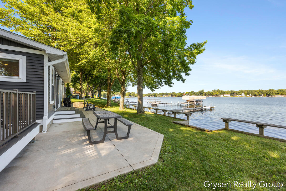 63530 Zabel Shores Road Property Photo 3