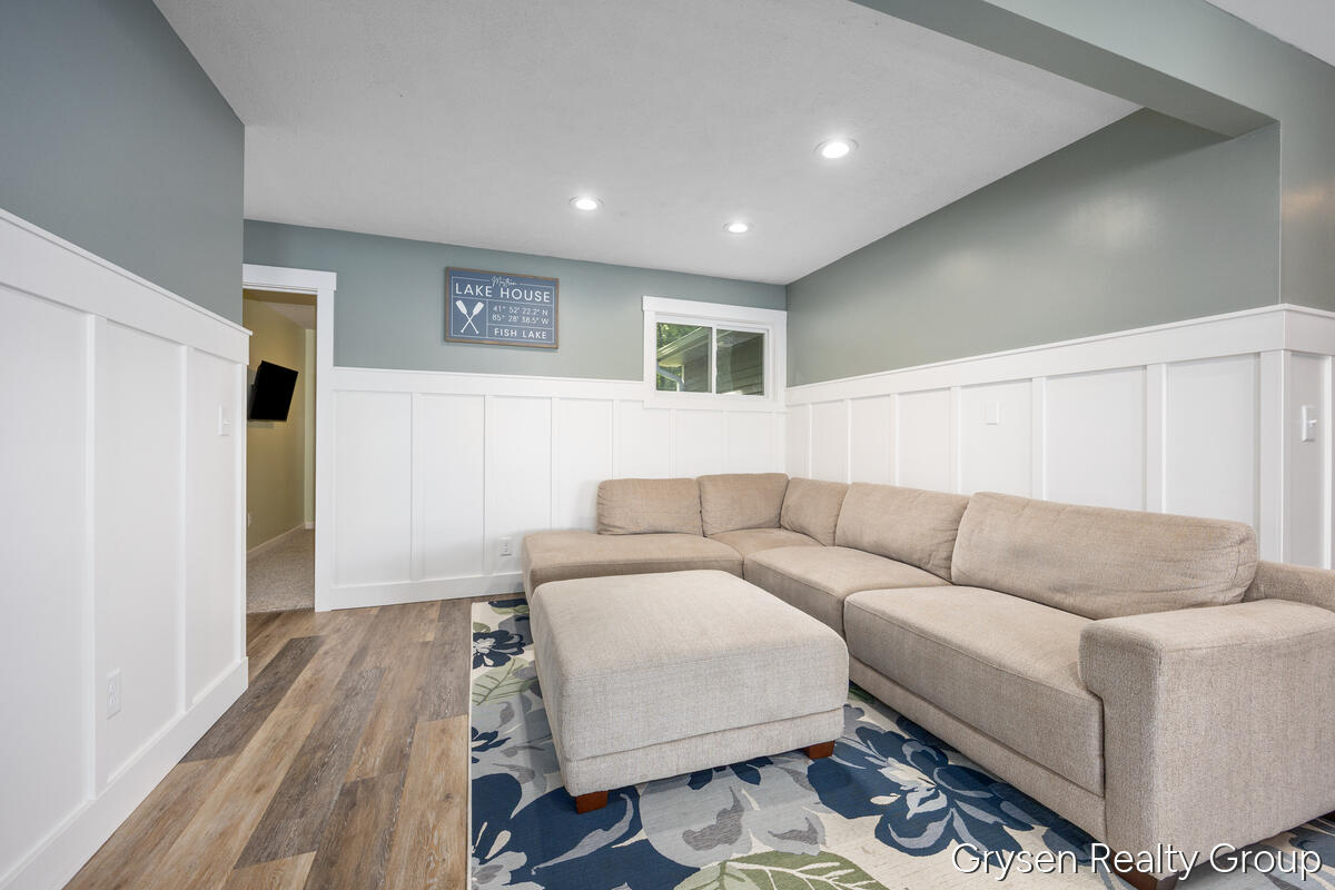 63530 Zabel Shores Road Property Photo 6