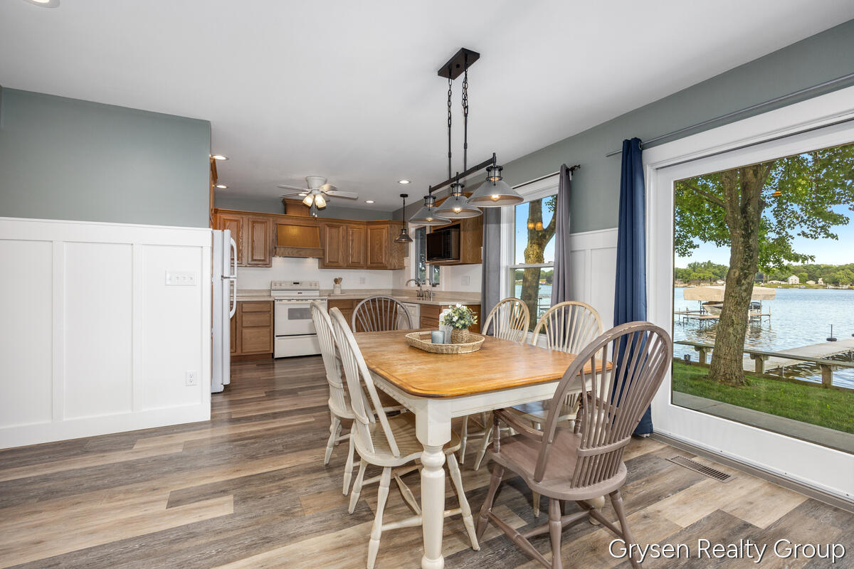 63530 Zabel Shores Road Property Photo 9
