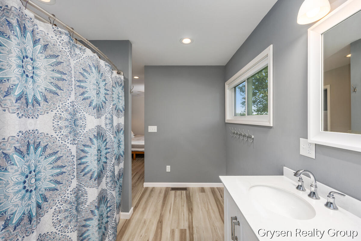 63530 Zabel Shores Road Property Photo 18