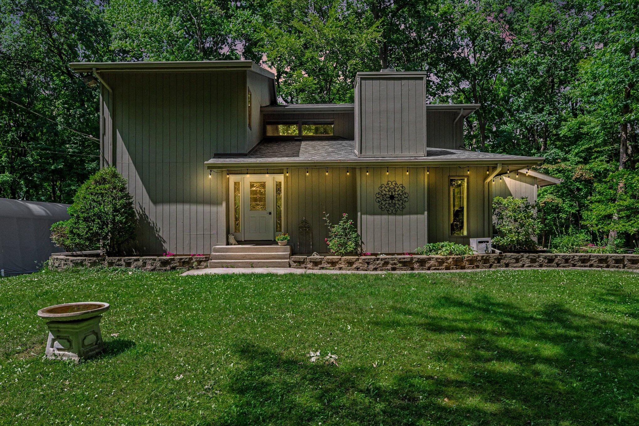 8656 W R Avenue Property Photo 1