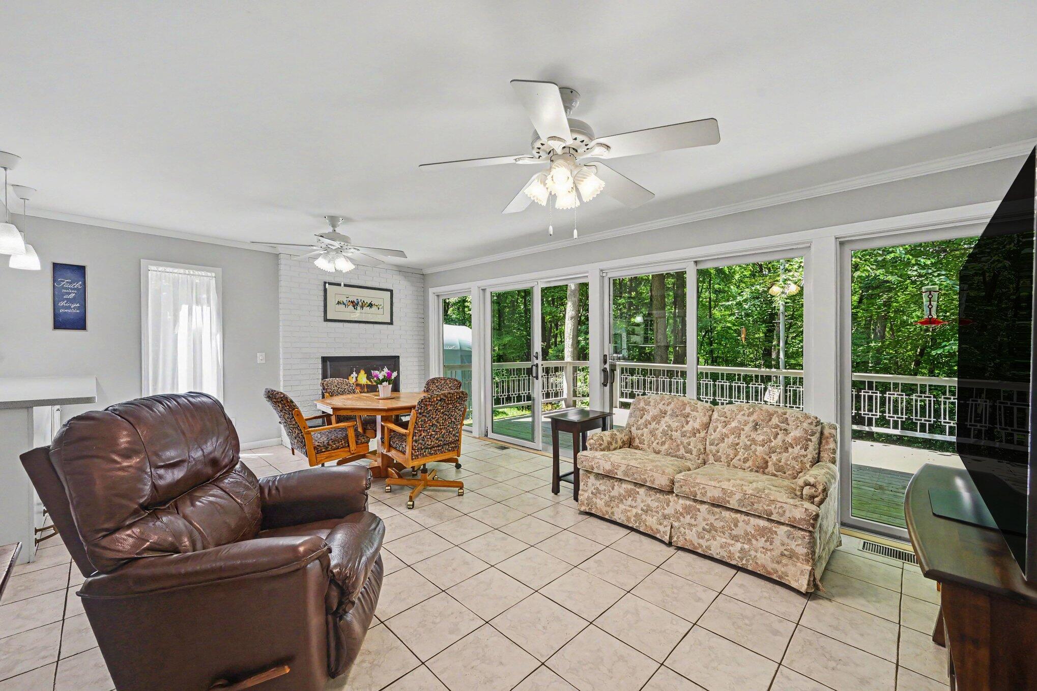 8656 W R Avenue Property Photo 13