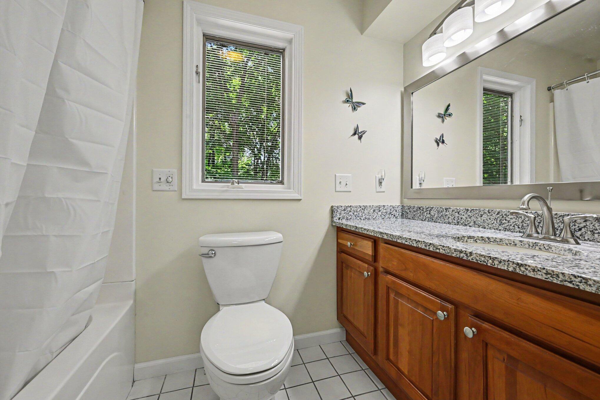 8656 W R Avenue Property Photo 18