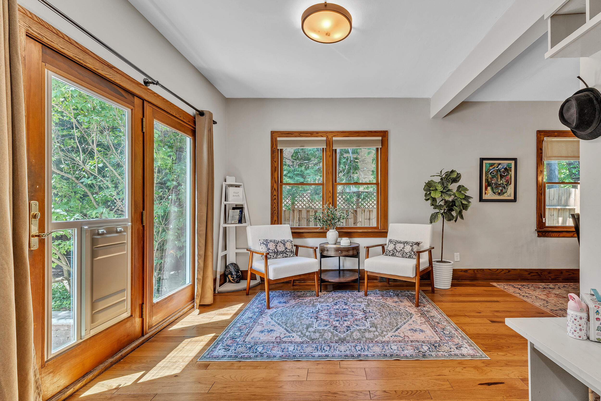 1418 Morton Avenue Property Photo 8