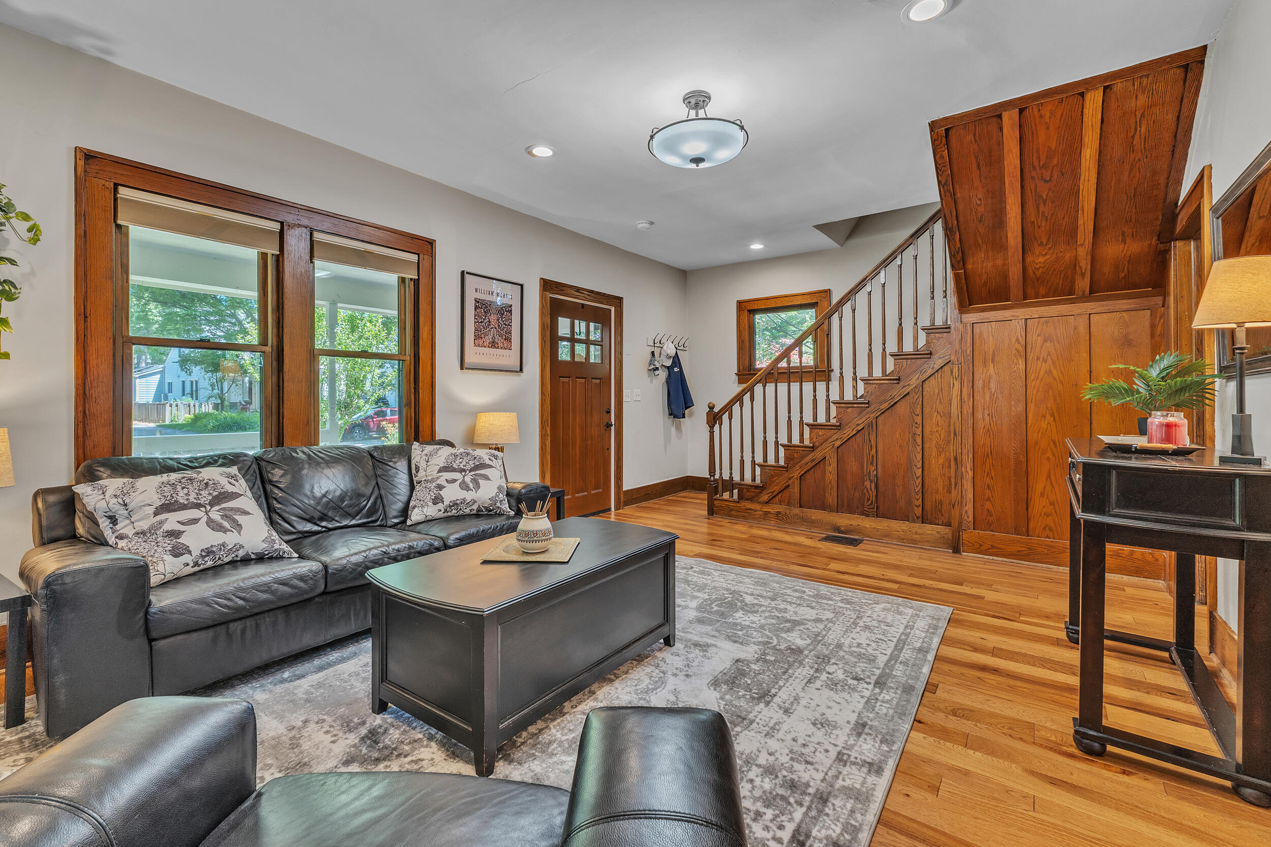 1418 Morton Avenue Property Photo 11
